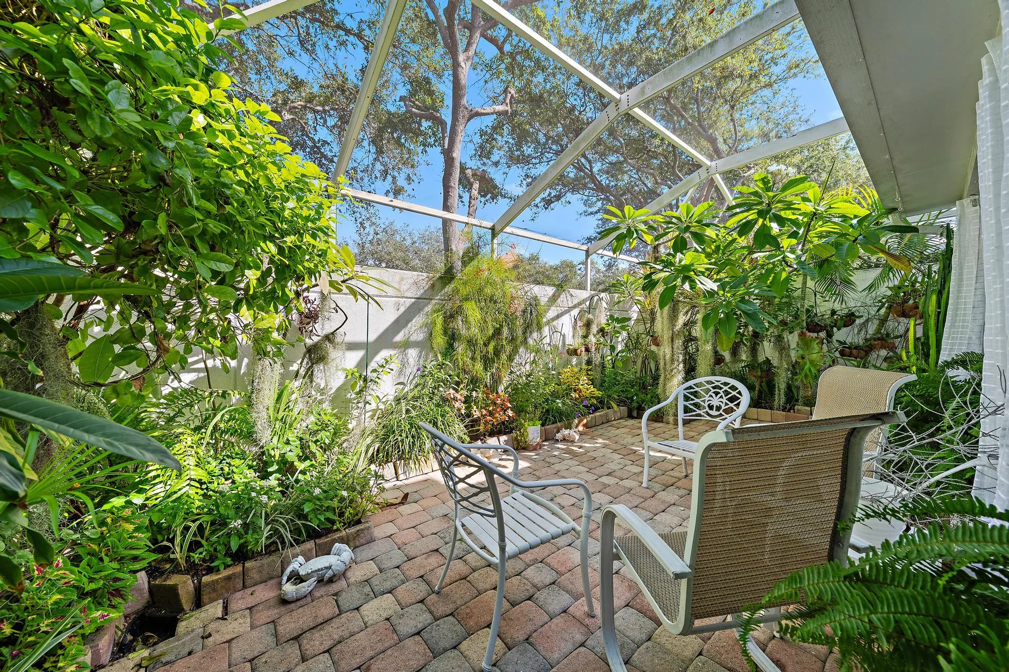 79 TALL OAKS Circle