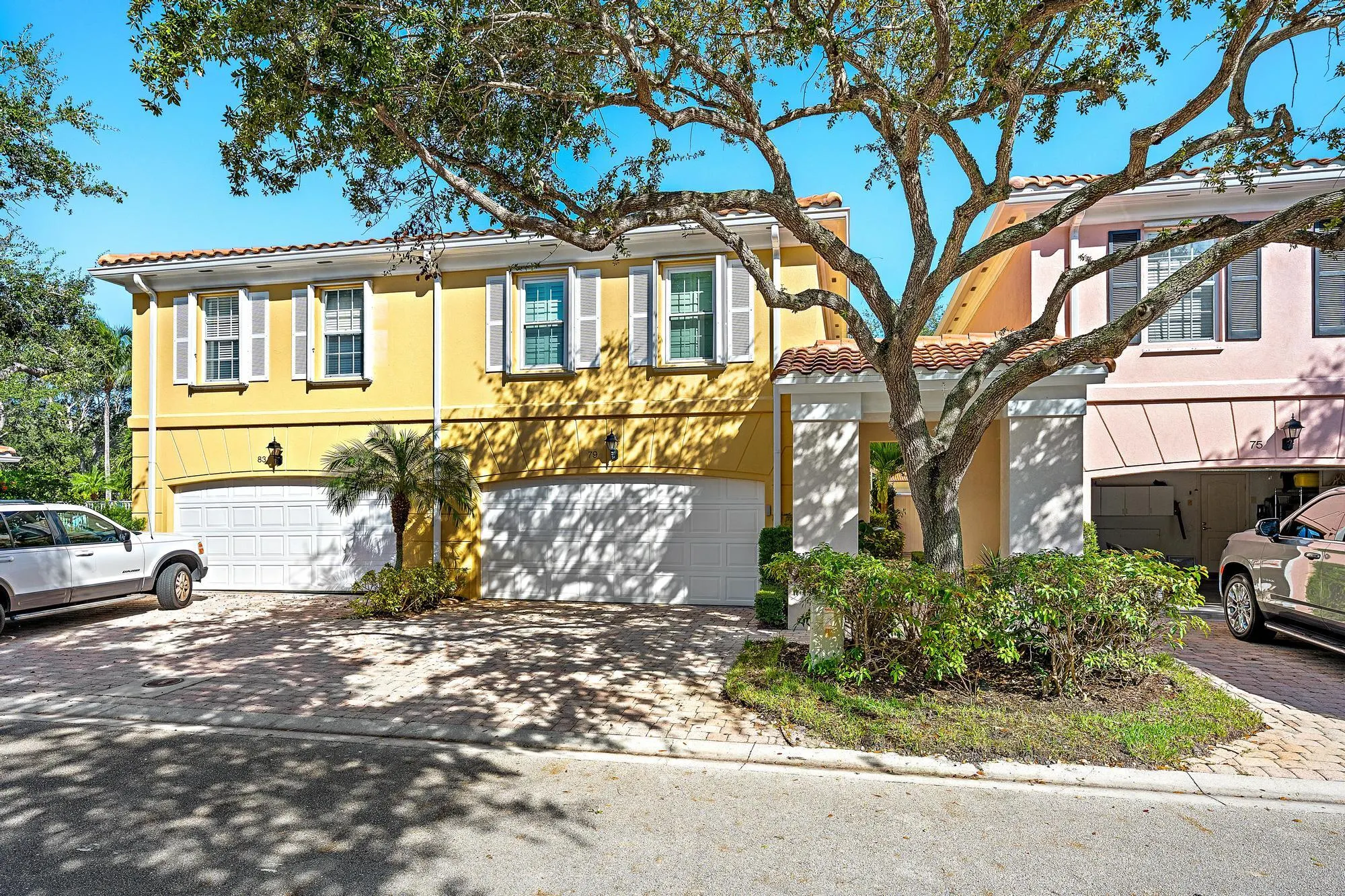 79 TALL OAKS Circle