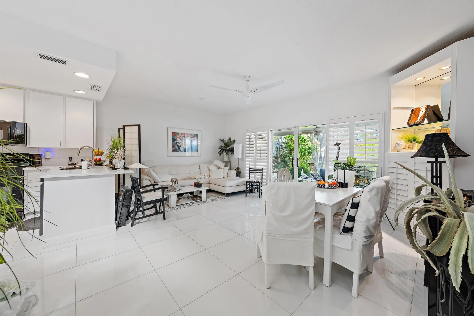 79 TALL OAKS Circle