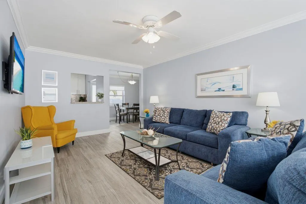 315 VAN BUREN Street #205B