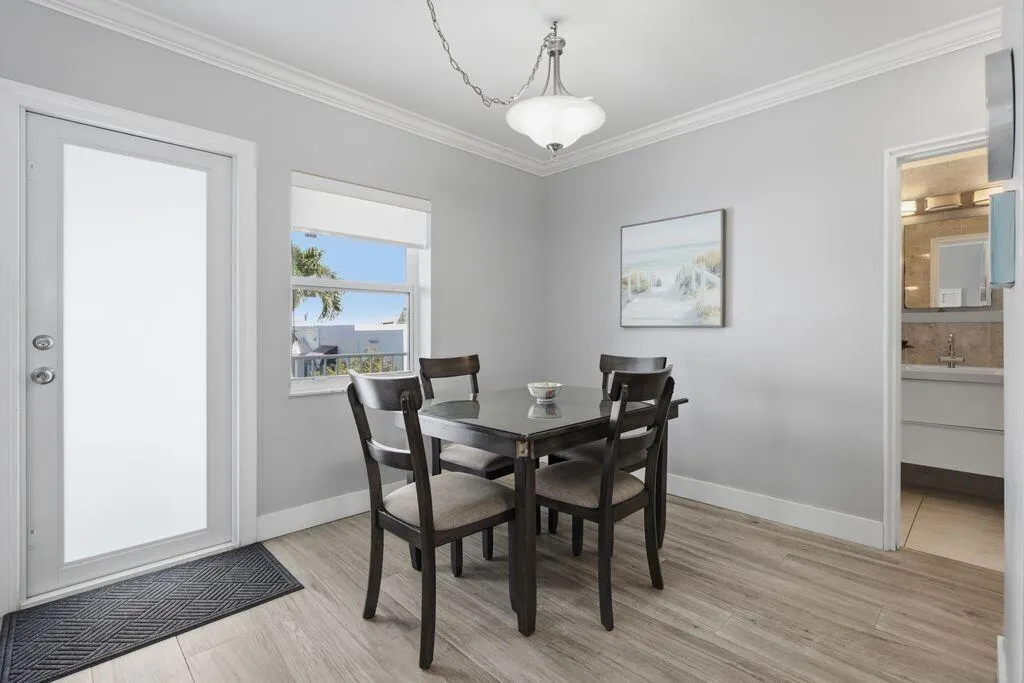 315 VAN BUREN Street #205B