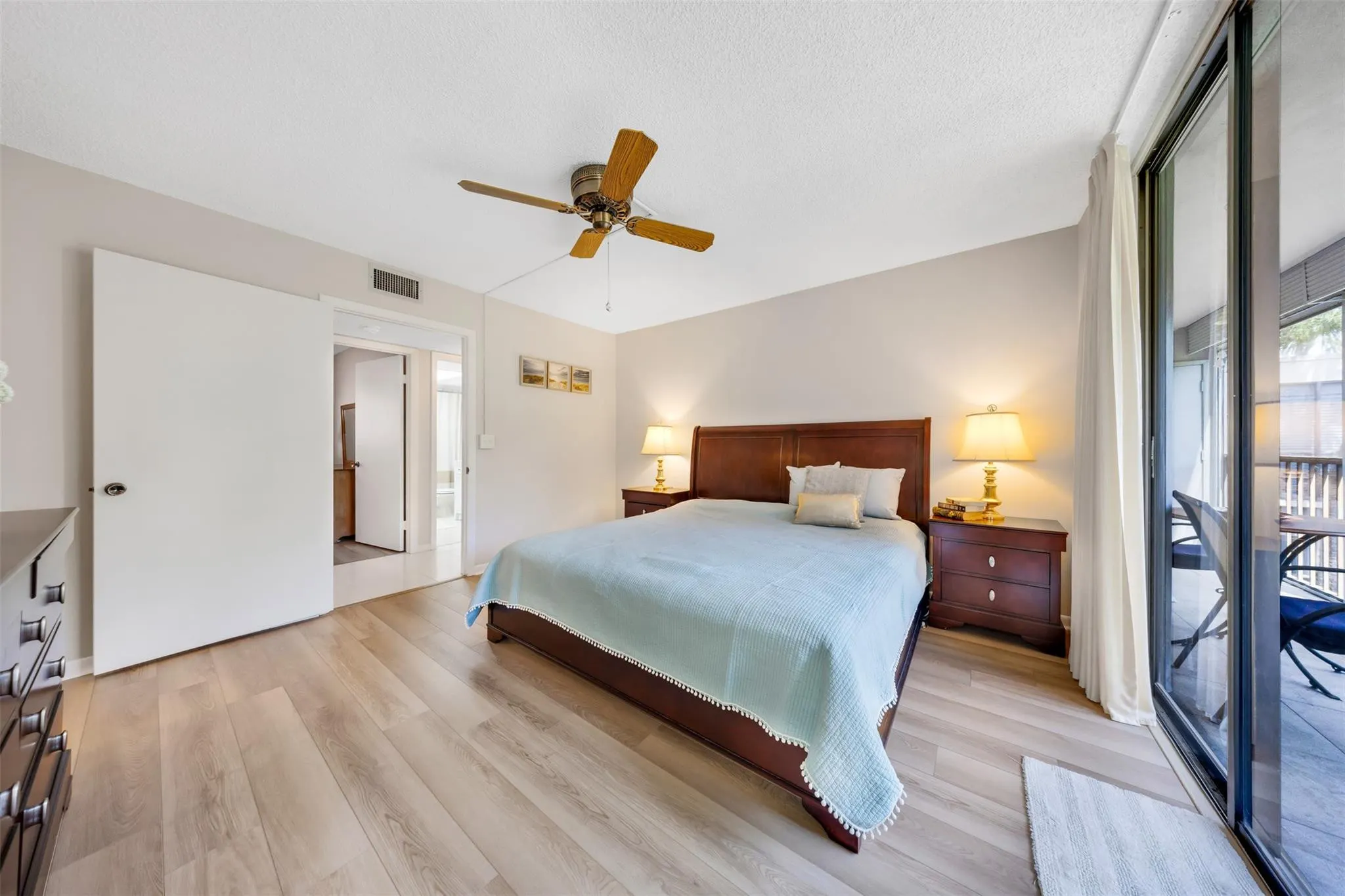 5250 LAS VERDES Circle #317