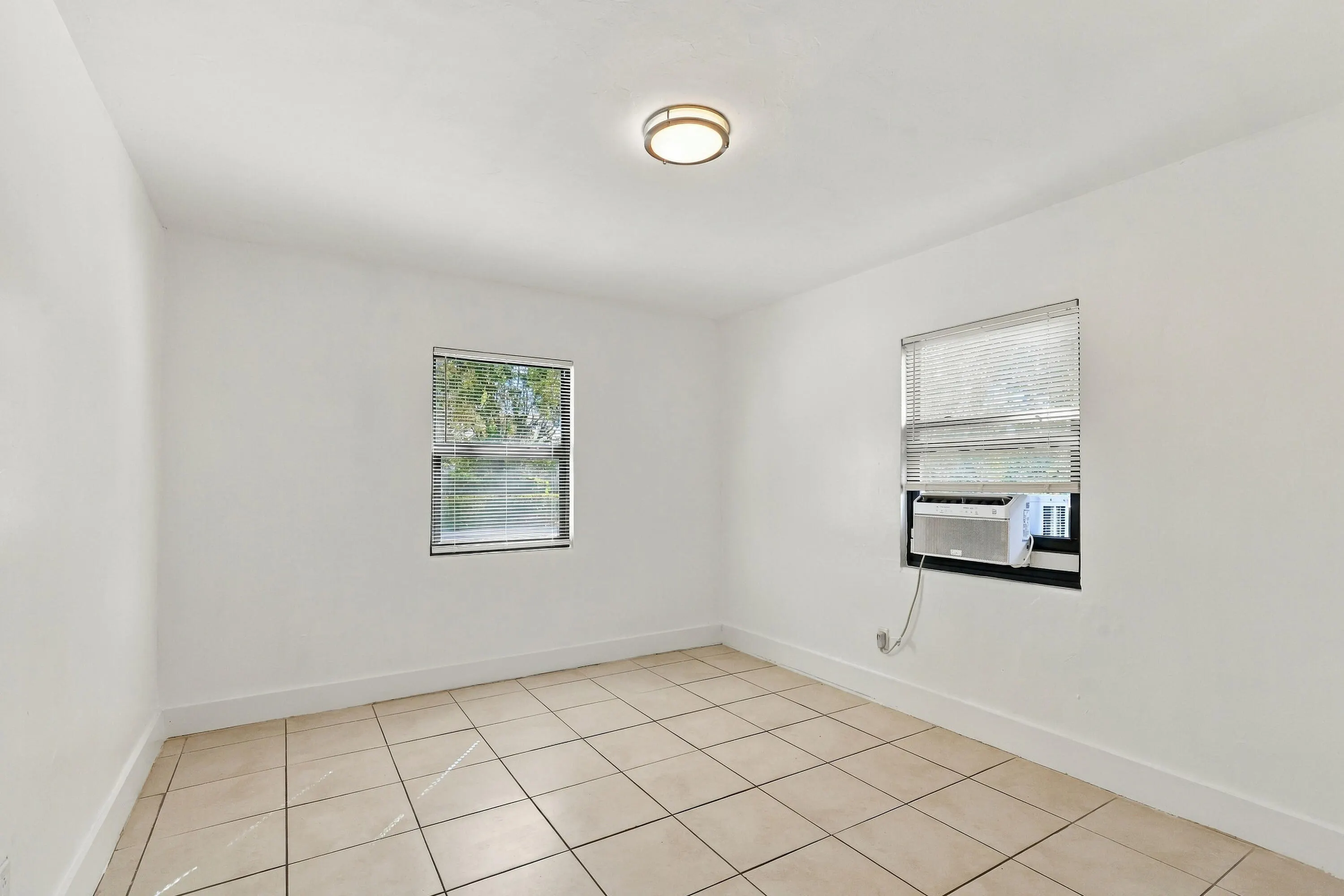 229 N E #1