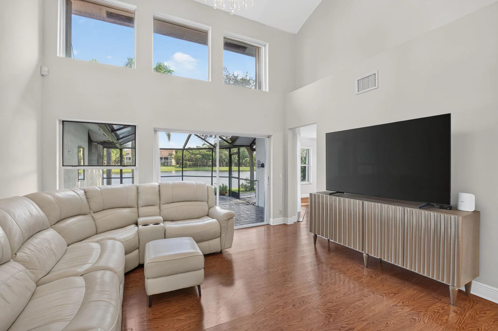 2011 NW 53RD Street