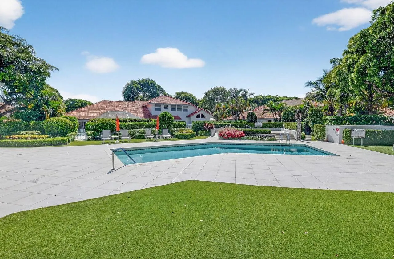 2011 NW 53RD Street