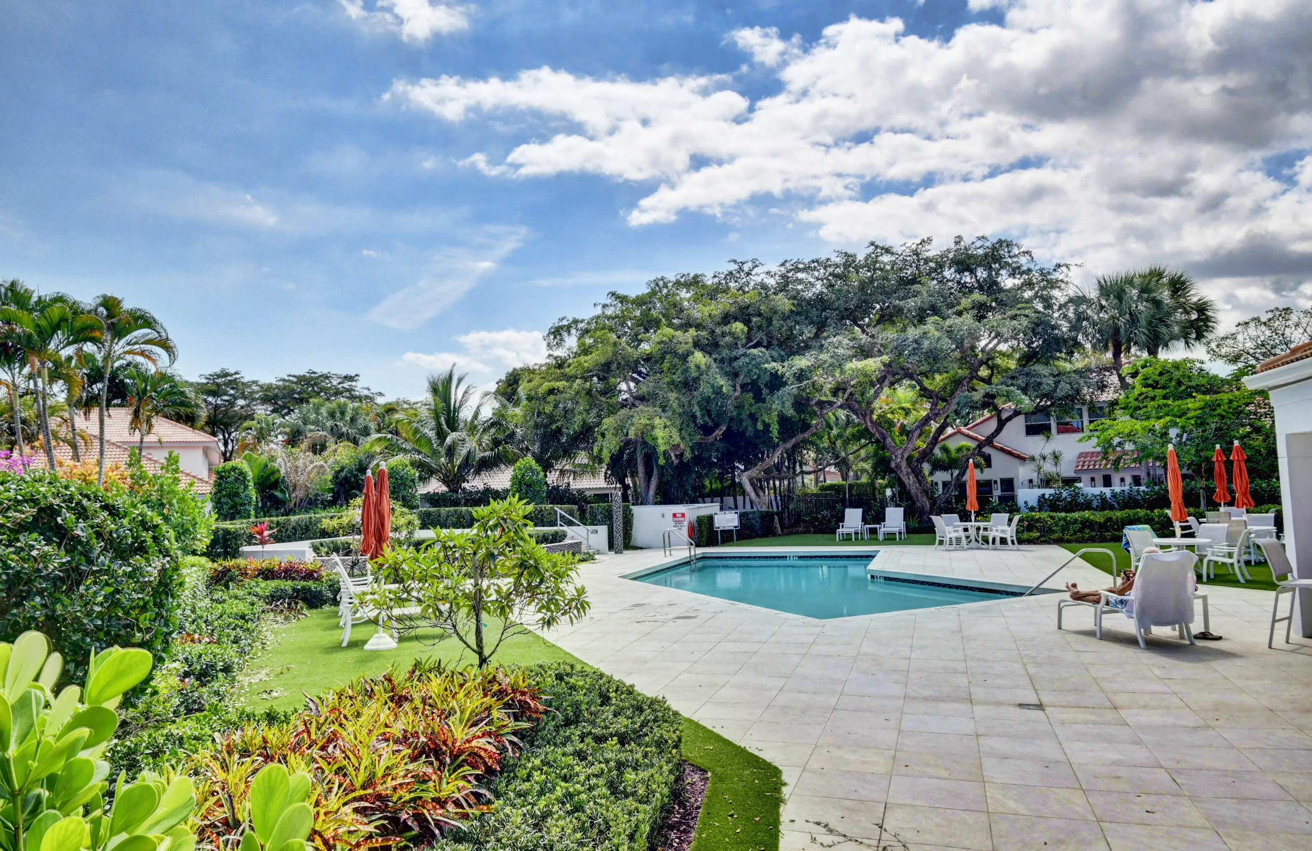 2011 NW 53RD Street