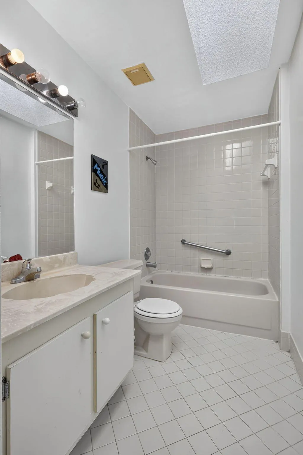 3326 Perimeter Drive