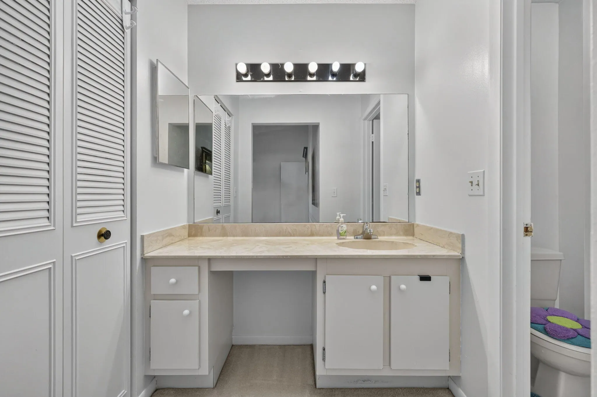 3326 Perimeter Drive