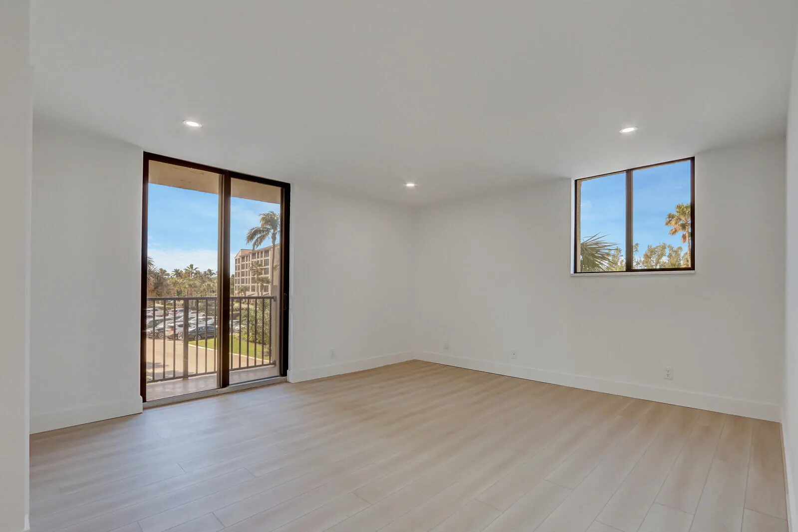 200 OCEAN TRAIL Way #T1