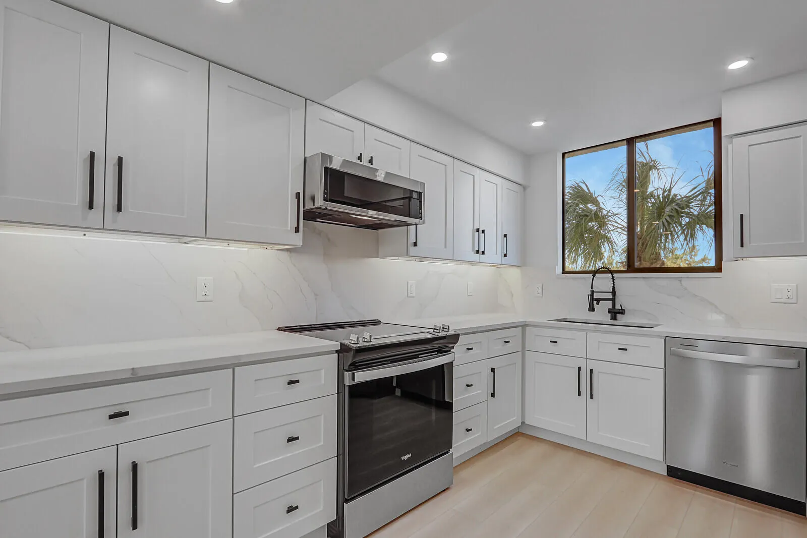 200 OCEAN TRAIL Way #T1