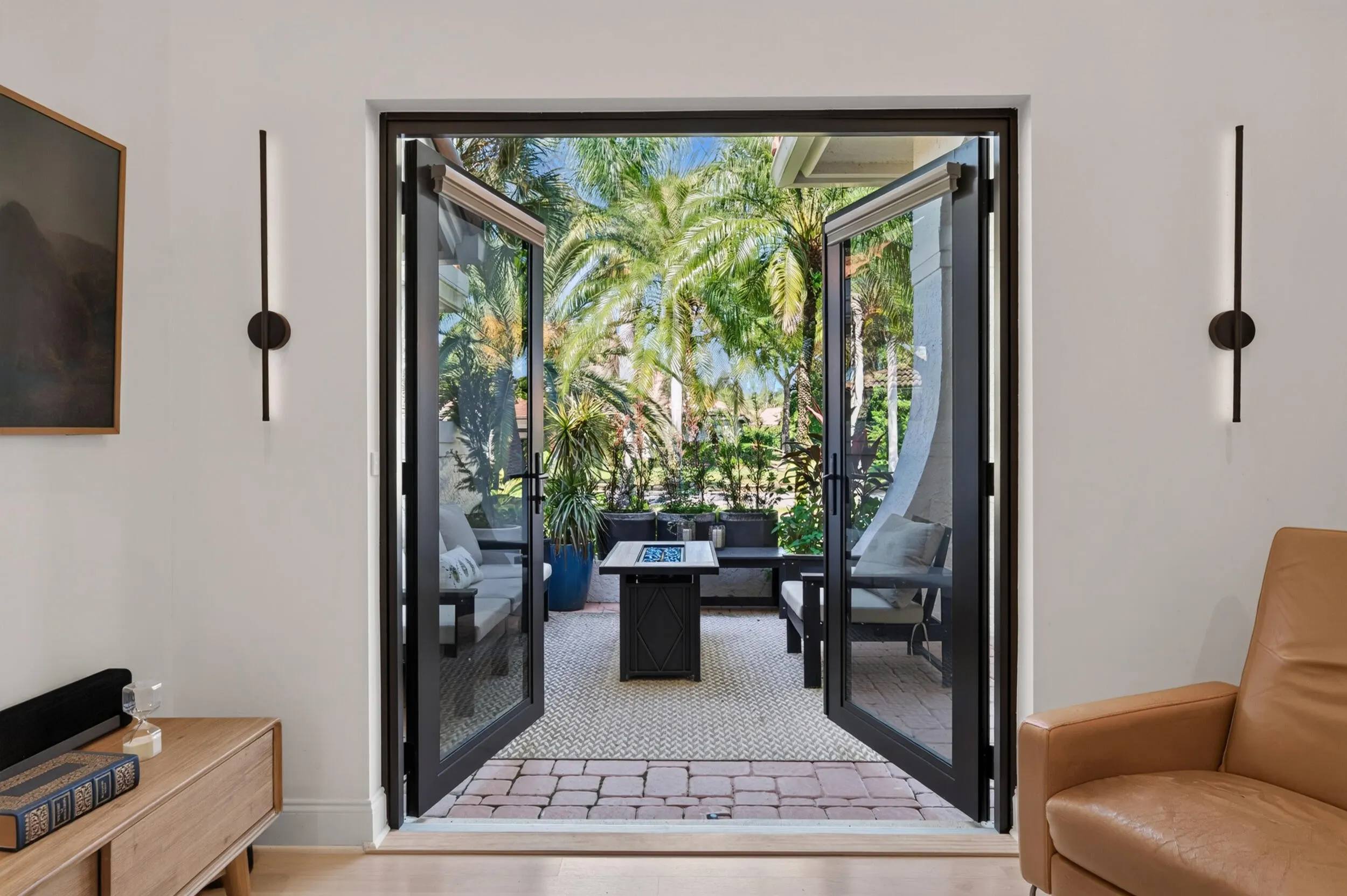 332 Palm Boulevard