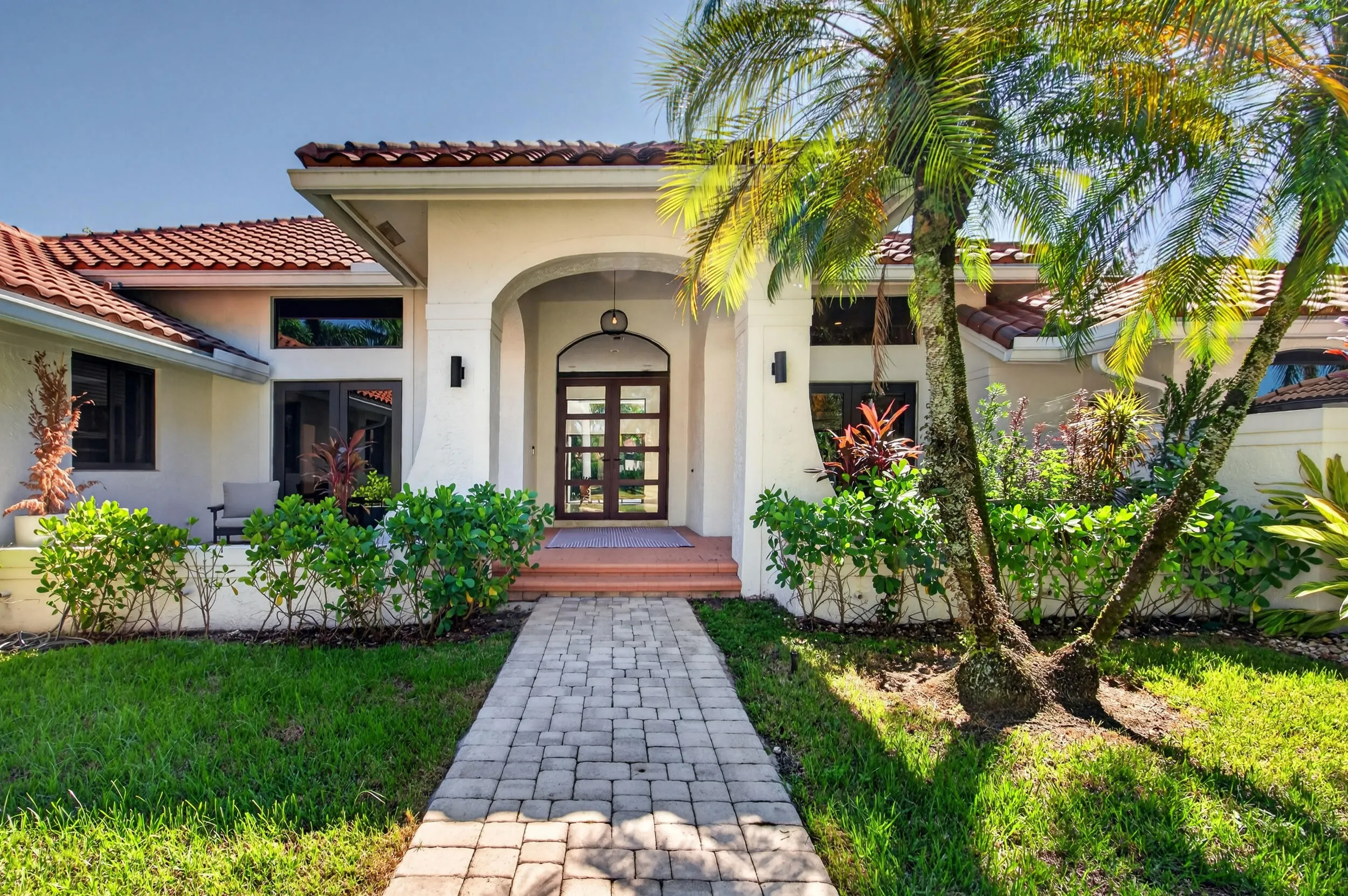 332 Palm Boulevard