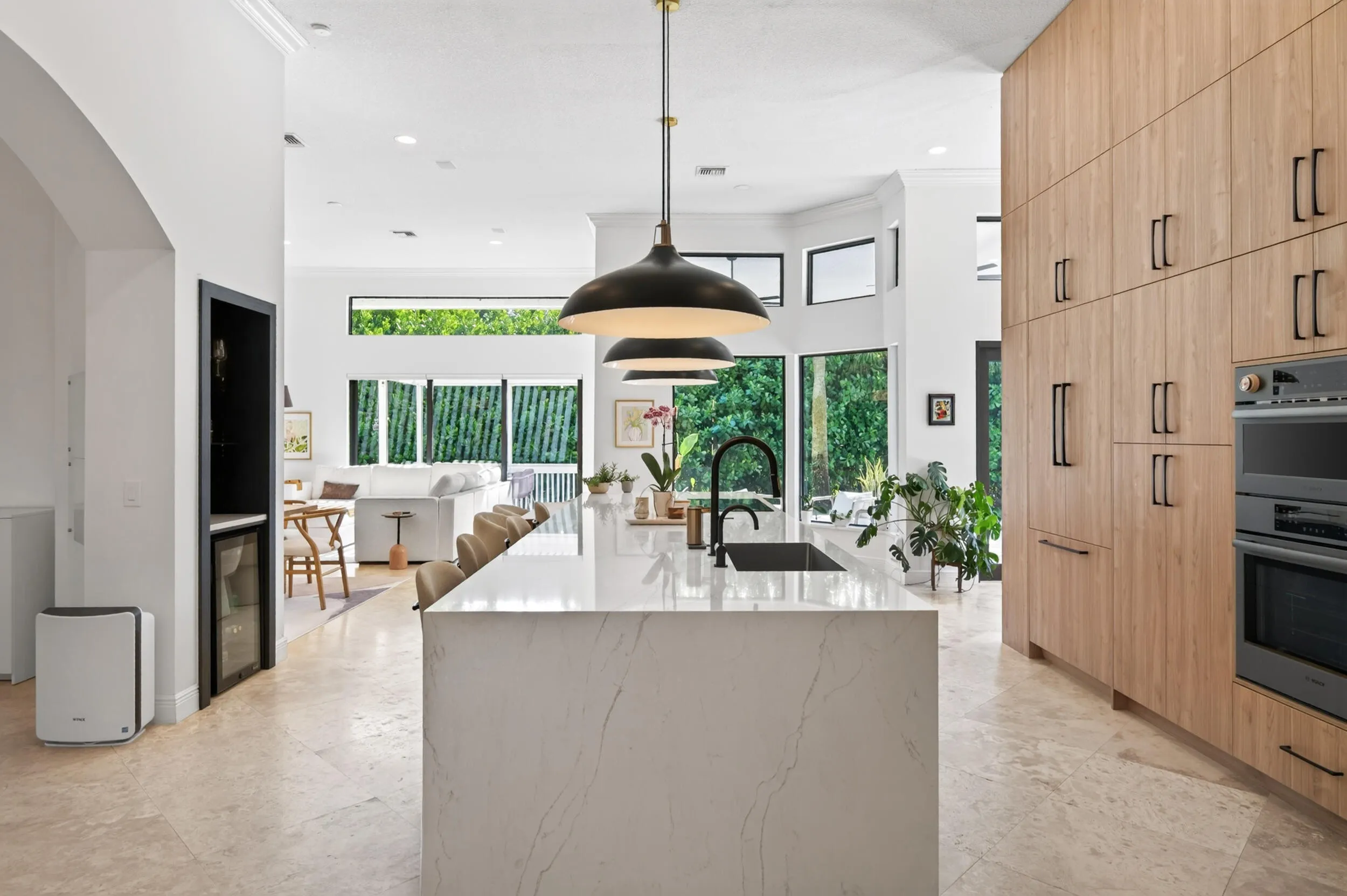 332 Palm Boulevard