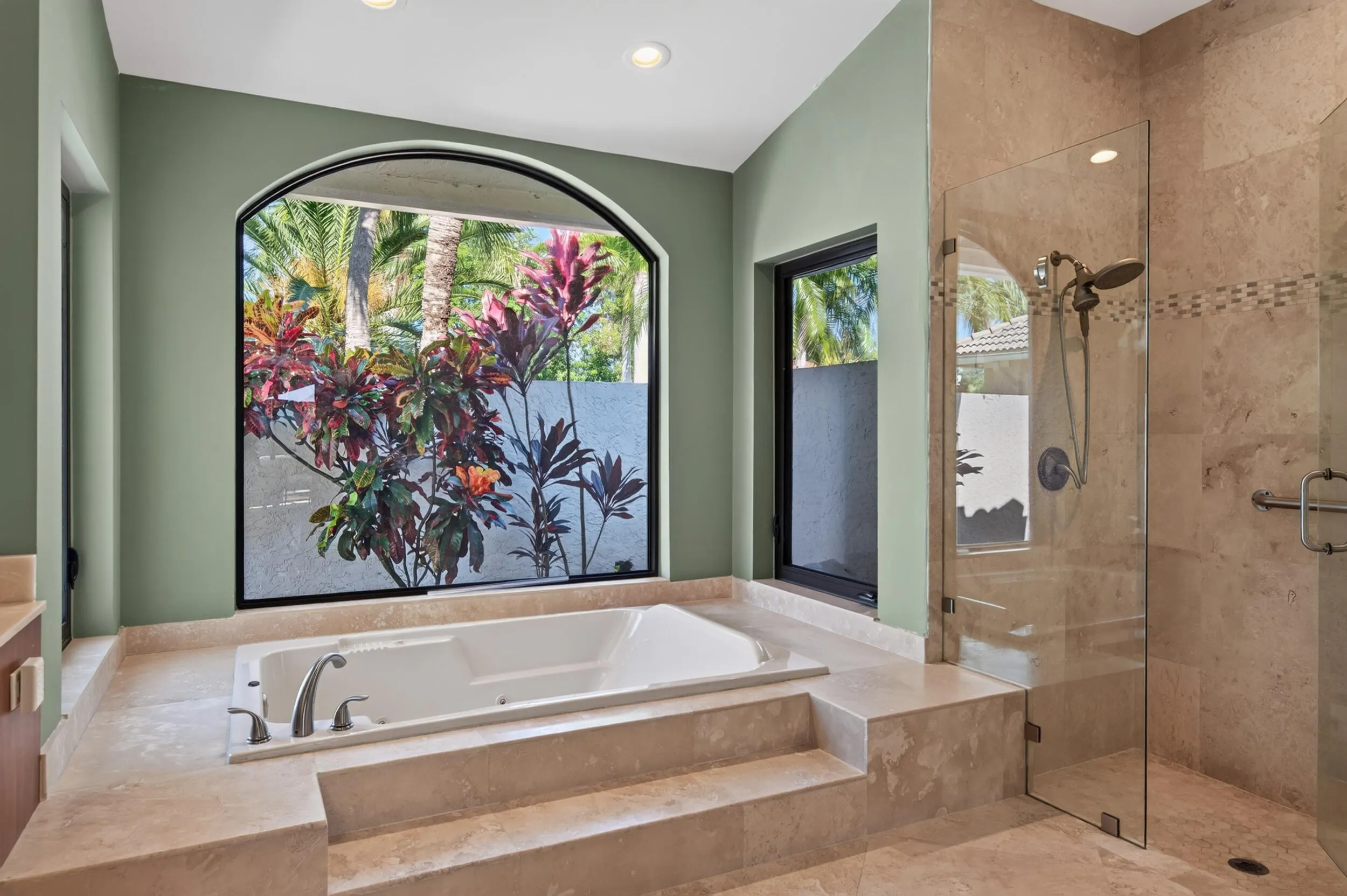 332 Palm Boulevard
