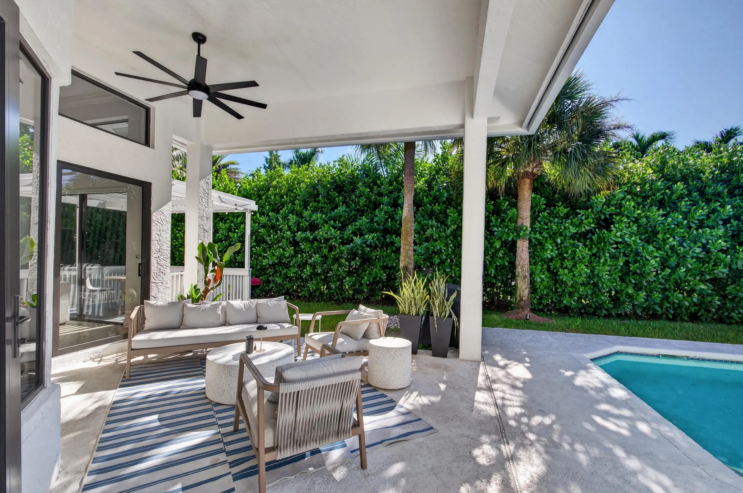 332 Palm Boulevard