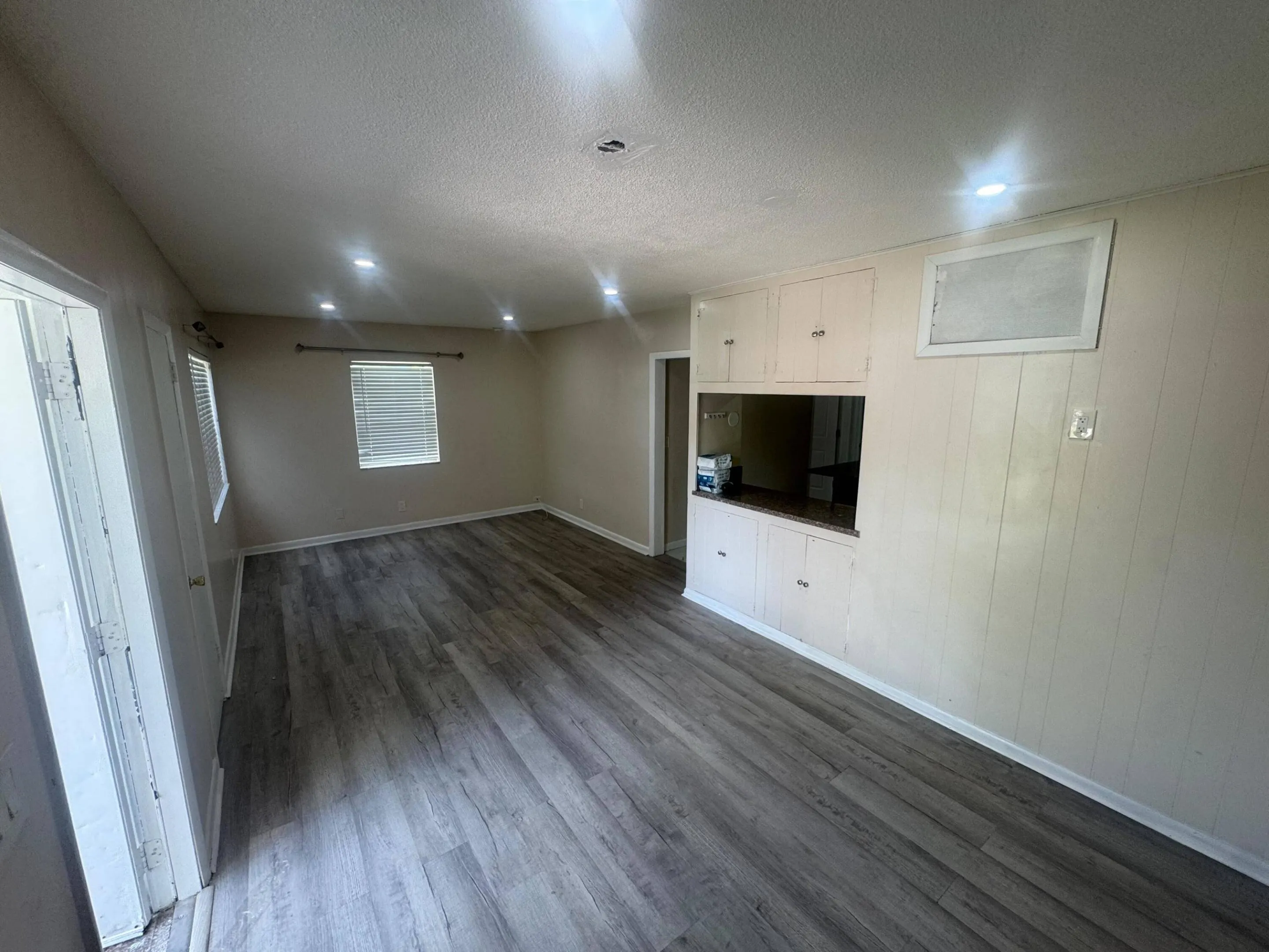 1106 NW 14TH Court