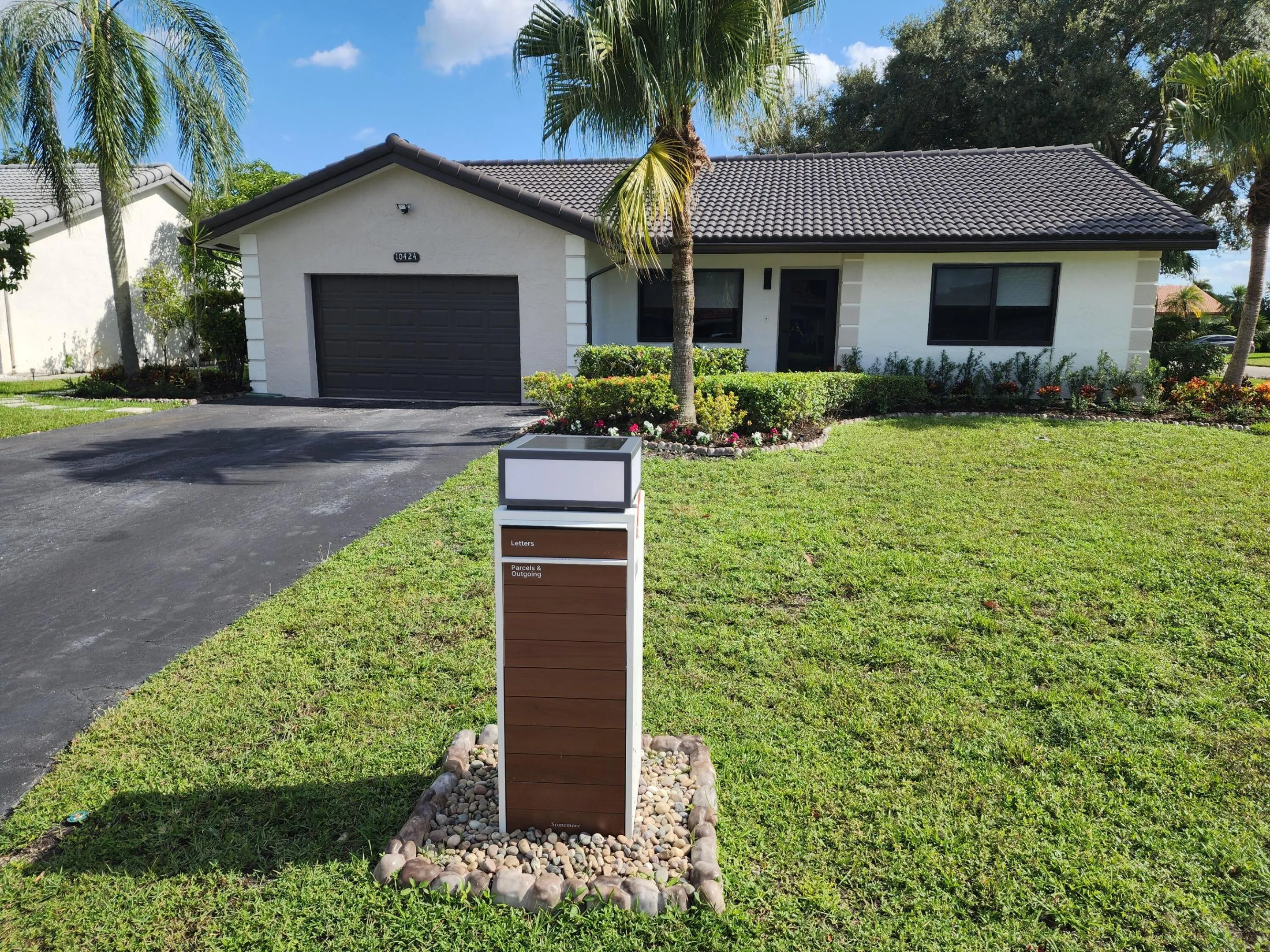 10424 NW 70th Court