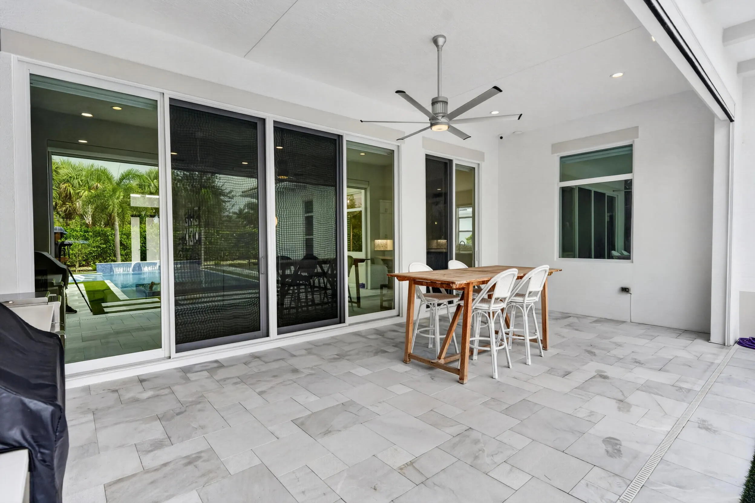 9372 Coral Isles Circle