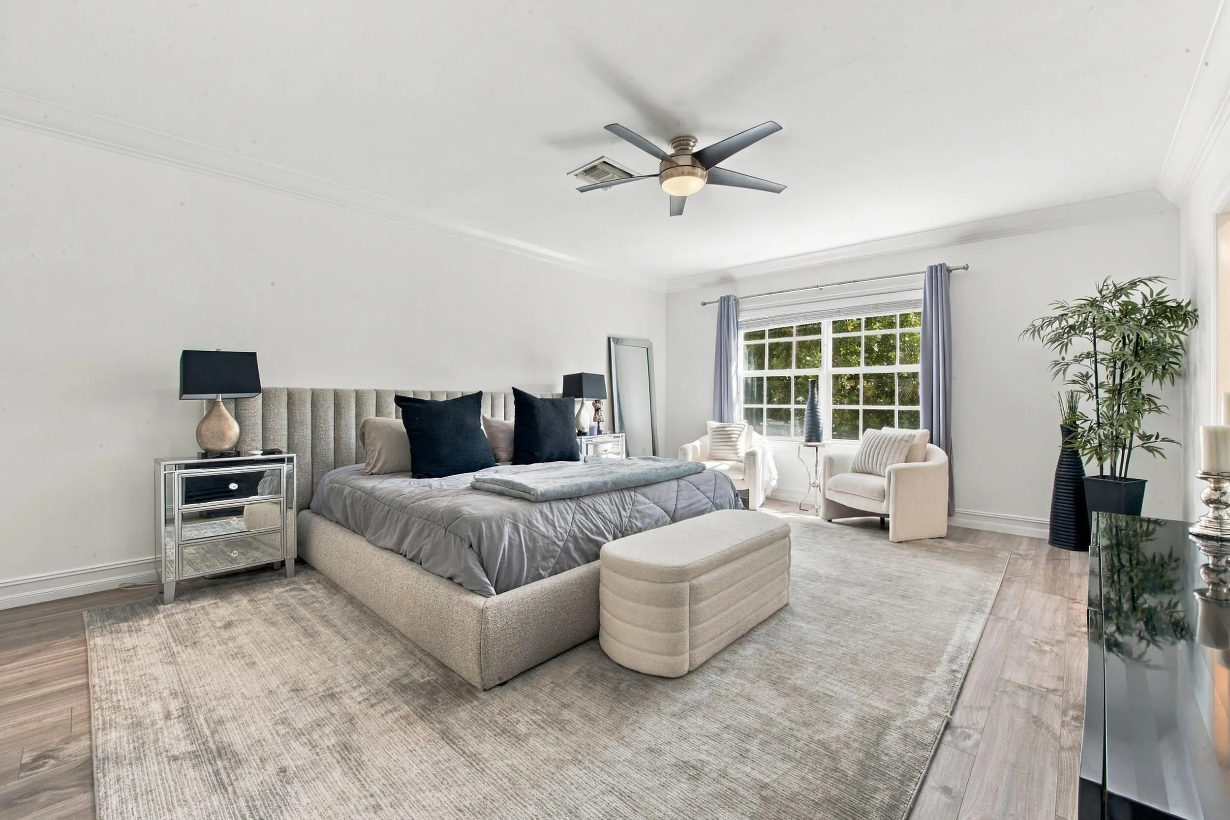 1752 NE 12TH Street