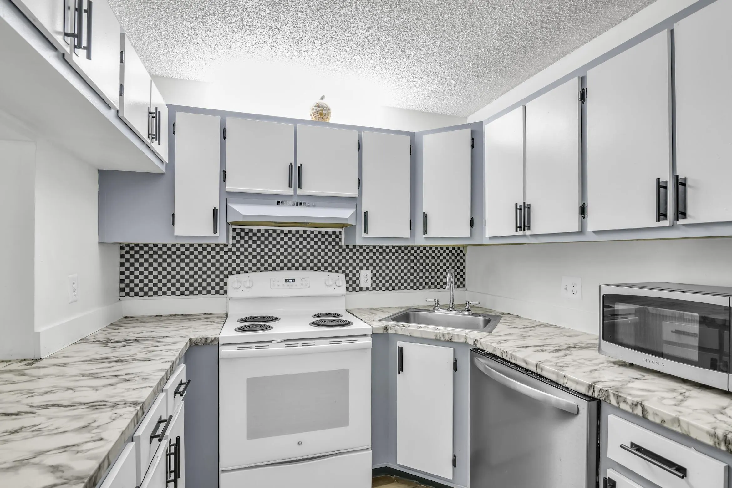 3744 Savoy Lane #E2