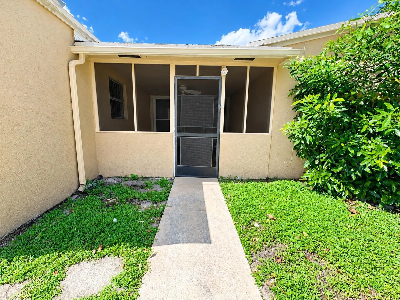 181 SW 77TH Terrace