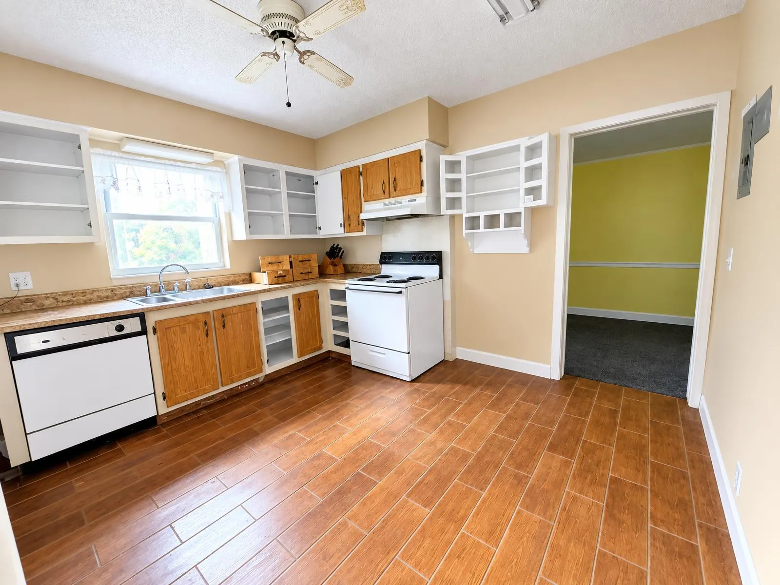 181 SW 77TH Terrace
