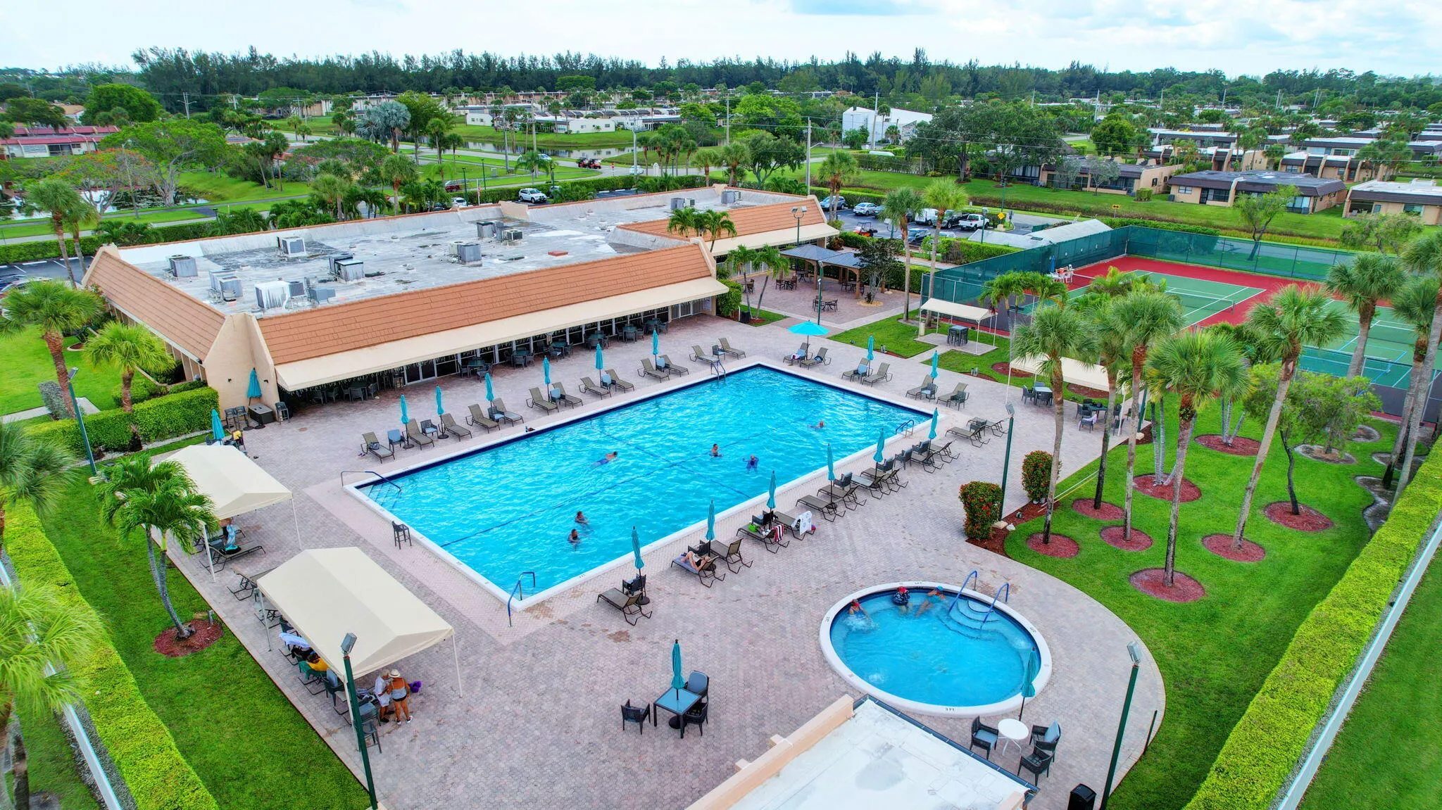 150 LAKE MERYL Drive #244