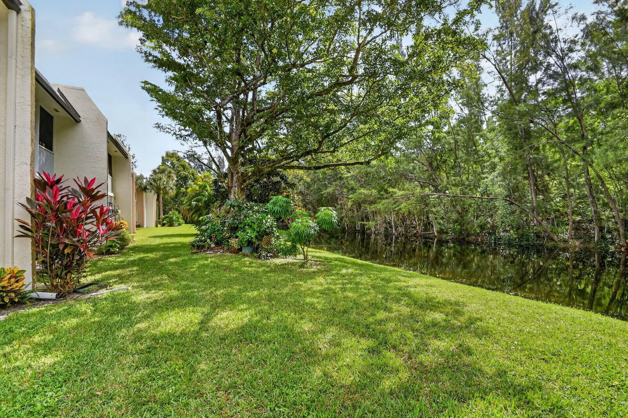 150 LAKE MERYL Drive #244