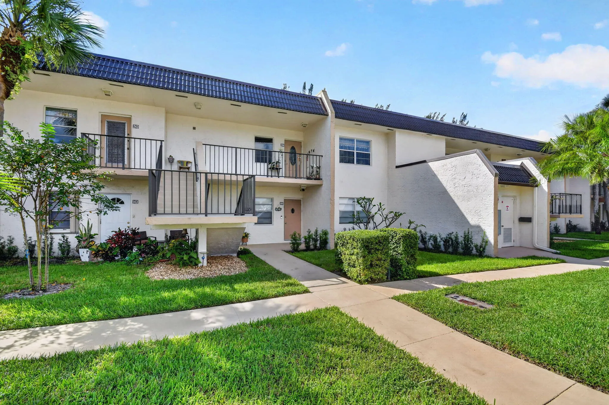 150 LAKE MERYL Drive #244