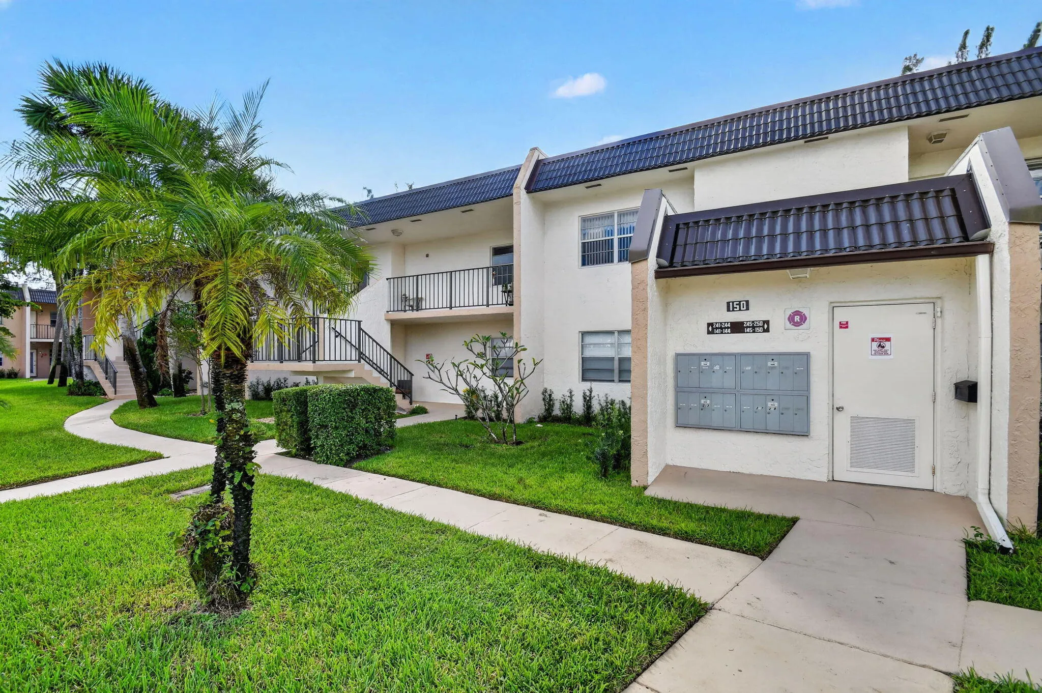 150 LAKE MERYL Drive #244