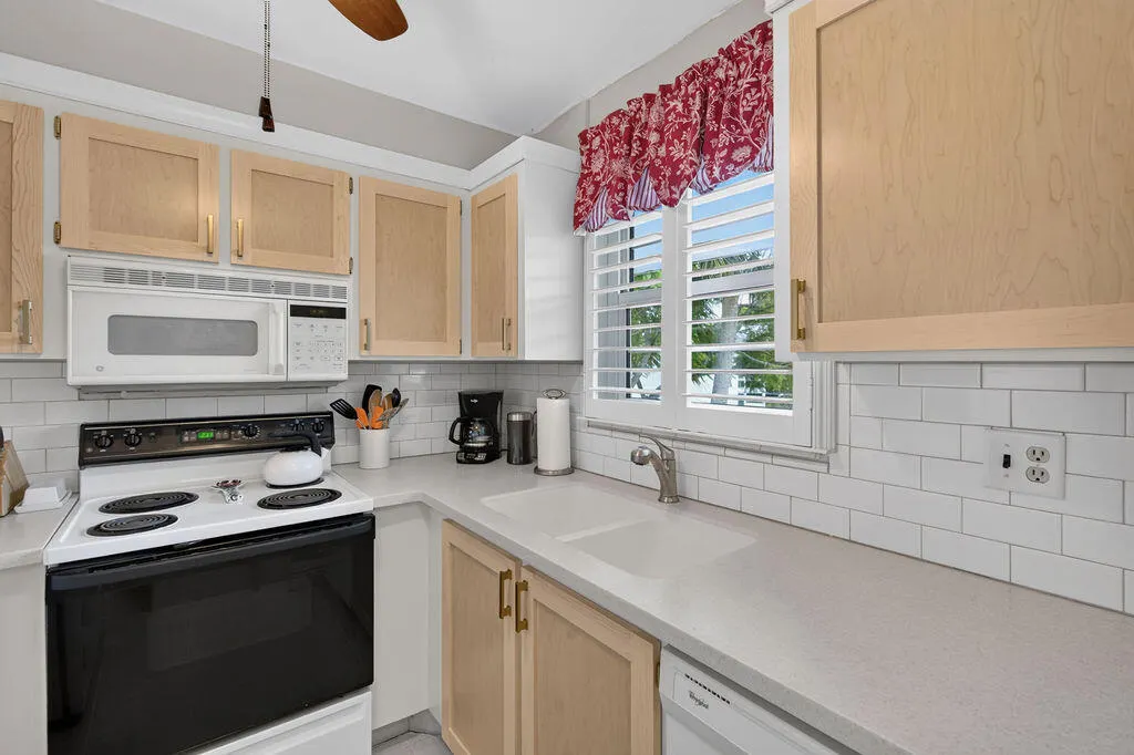 2929 SE OCEAN Boulevard #121-6