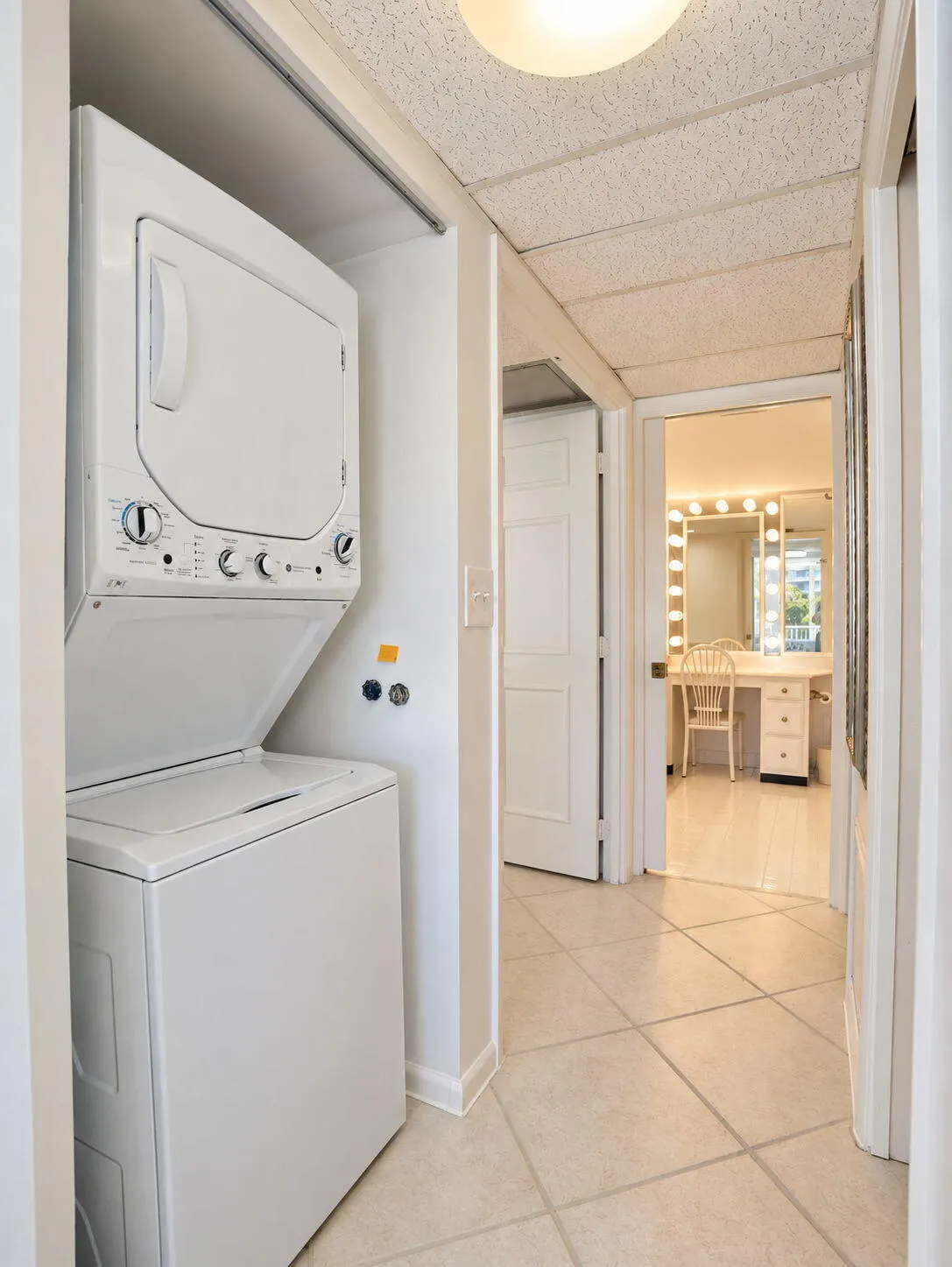 1 HARBOURSIDE Drive #4302