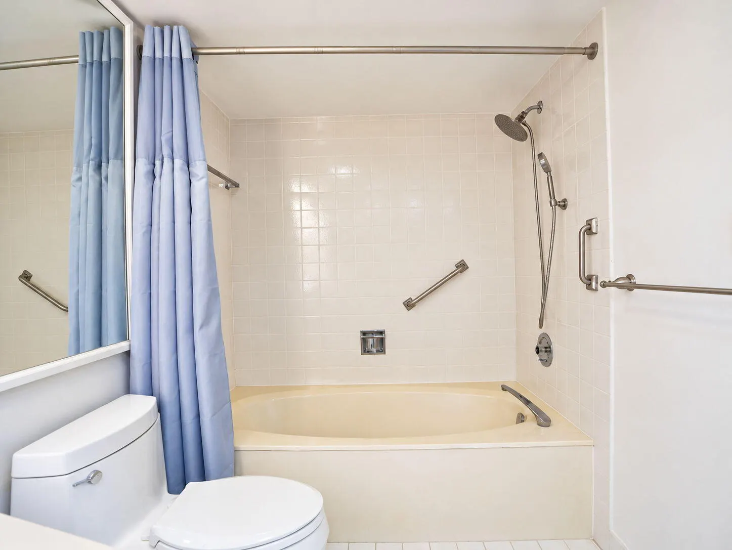 1 HARBOURSIDE Drive #4302