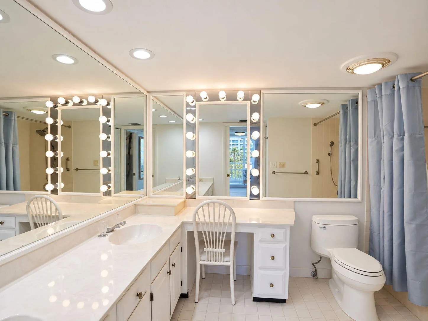 1 HARBOURSIDE Drive #4302