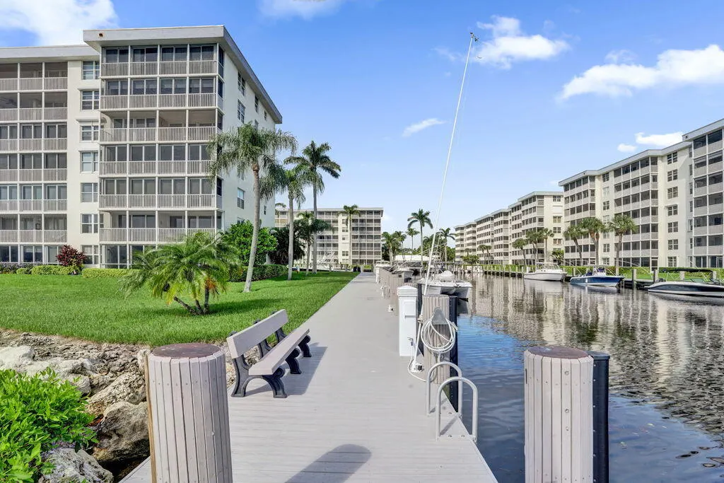 1 HARBOURSIDE Drive #4302