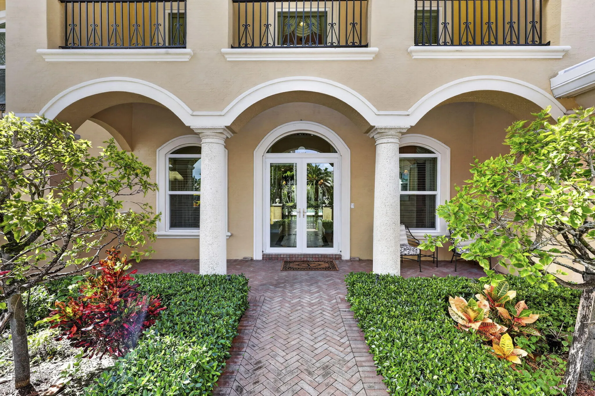 4485 ISLAND REEF Drive