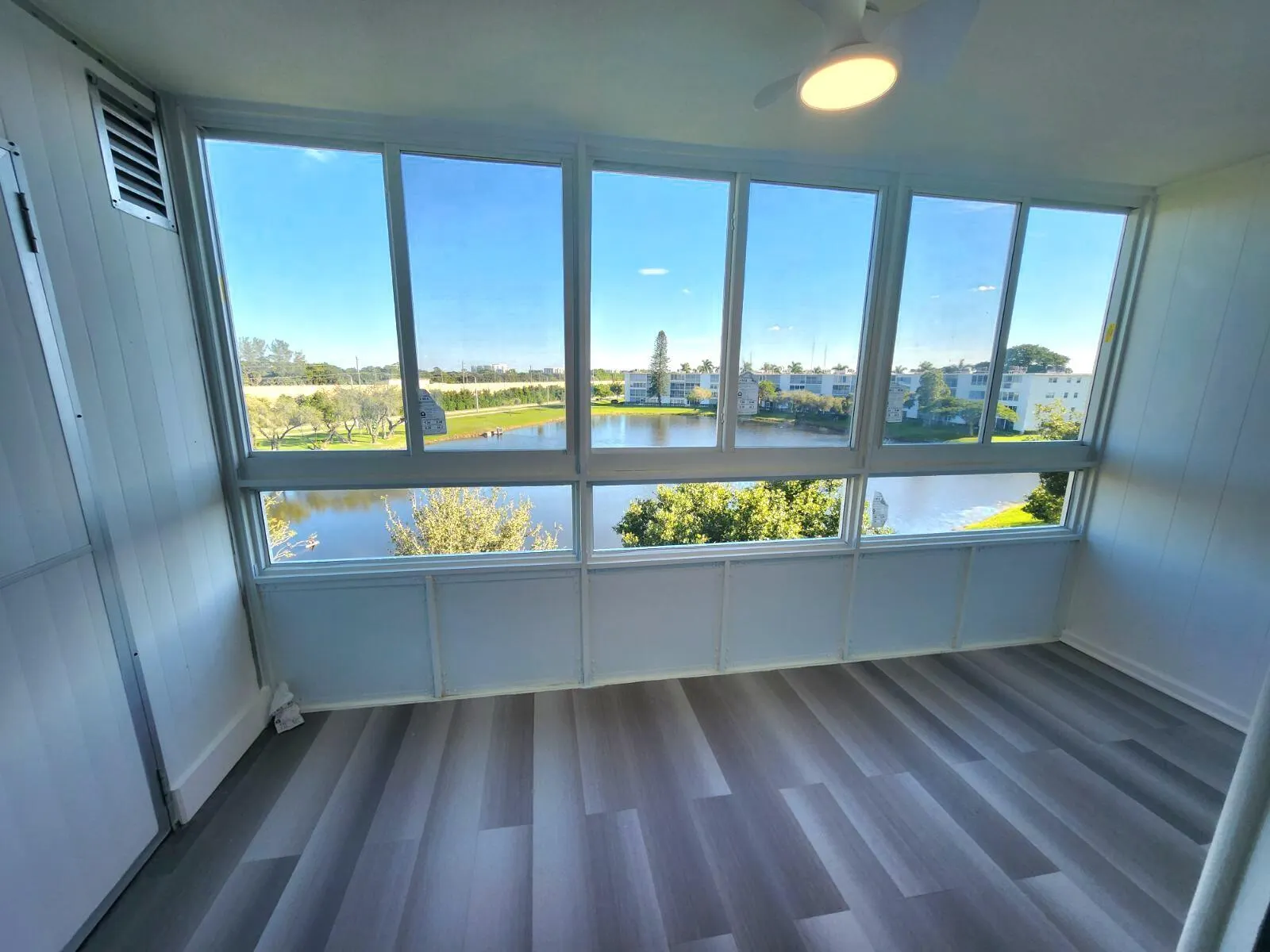 4047 Lincoln #C