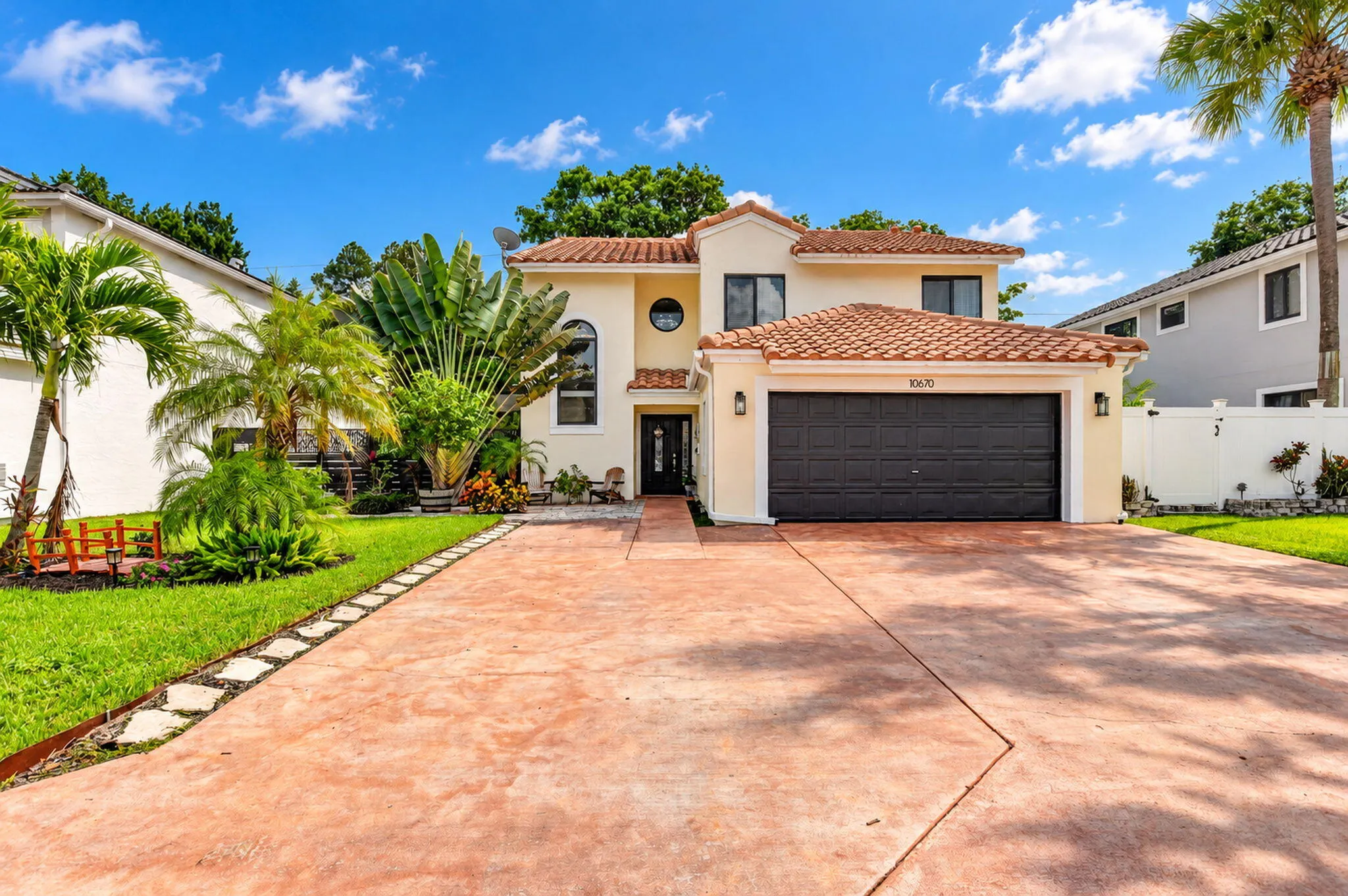 10670 Palm Spring Drive