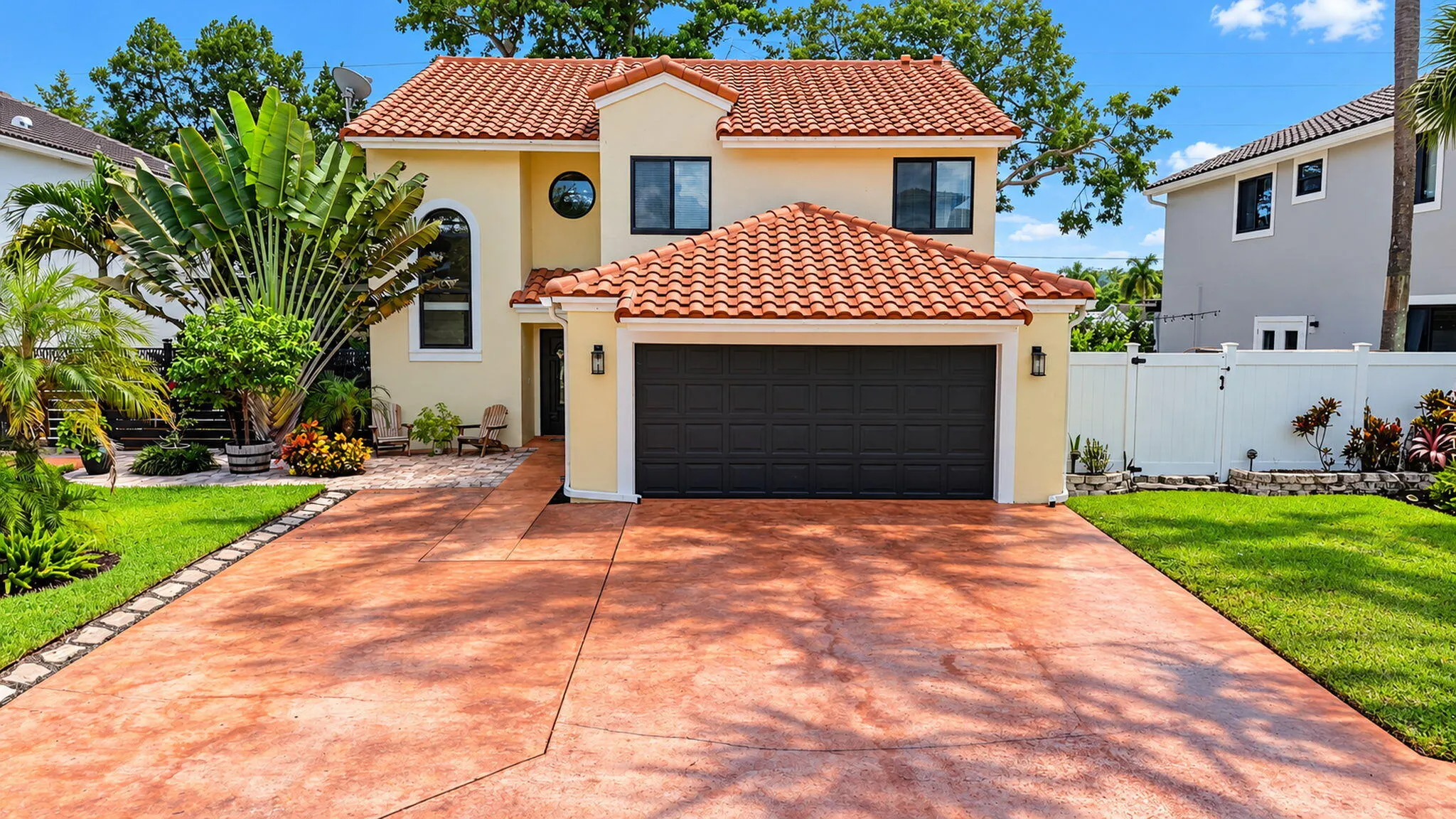 10670 Palm Spring Drive