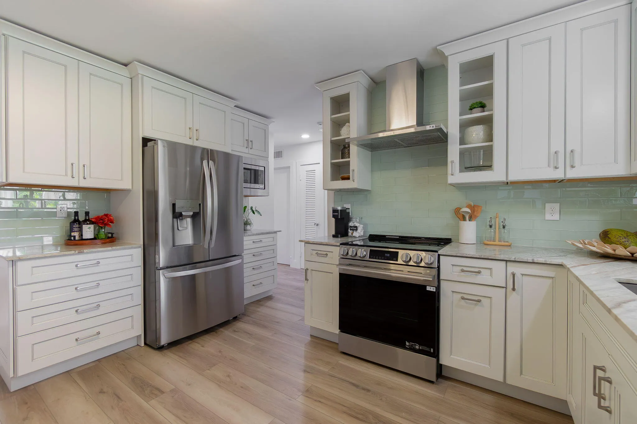 246 NE 14TH Street