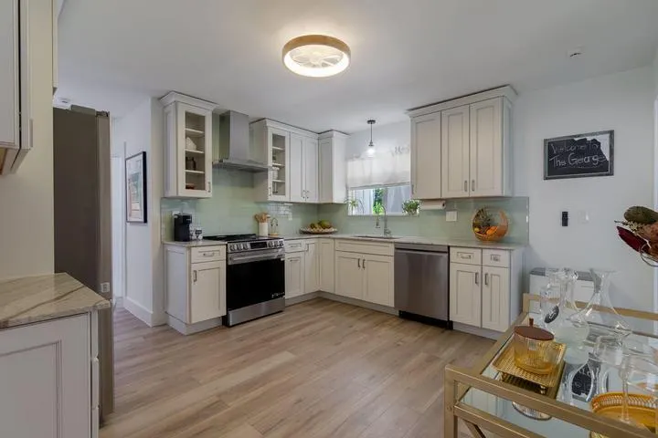 246 NE 14TH Street