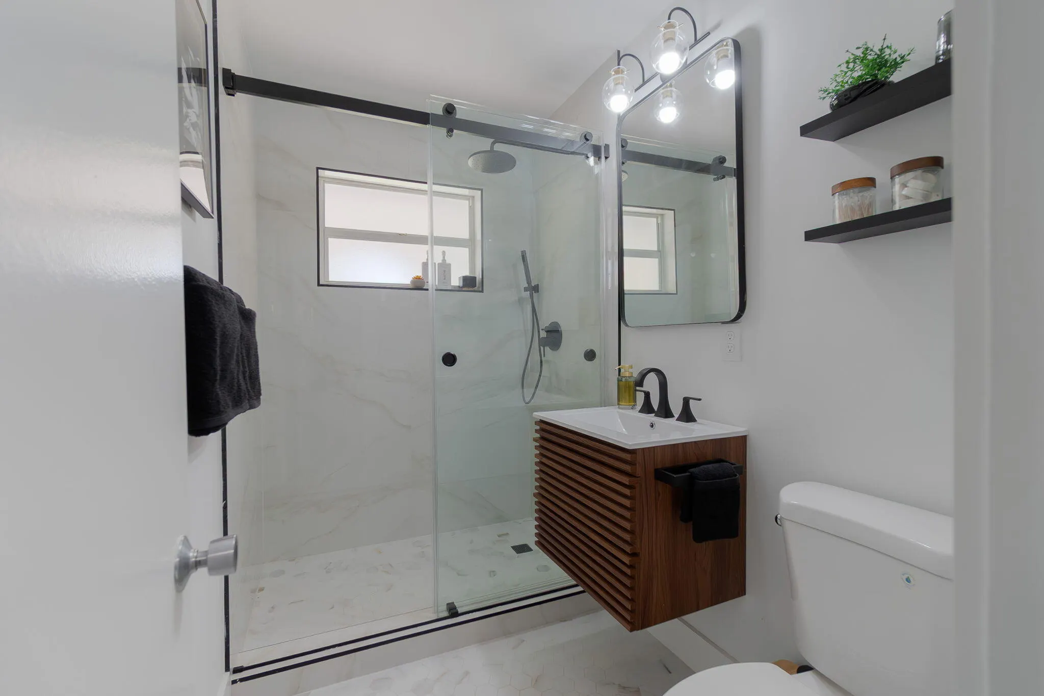 246 NE 14TH Street