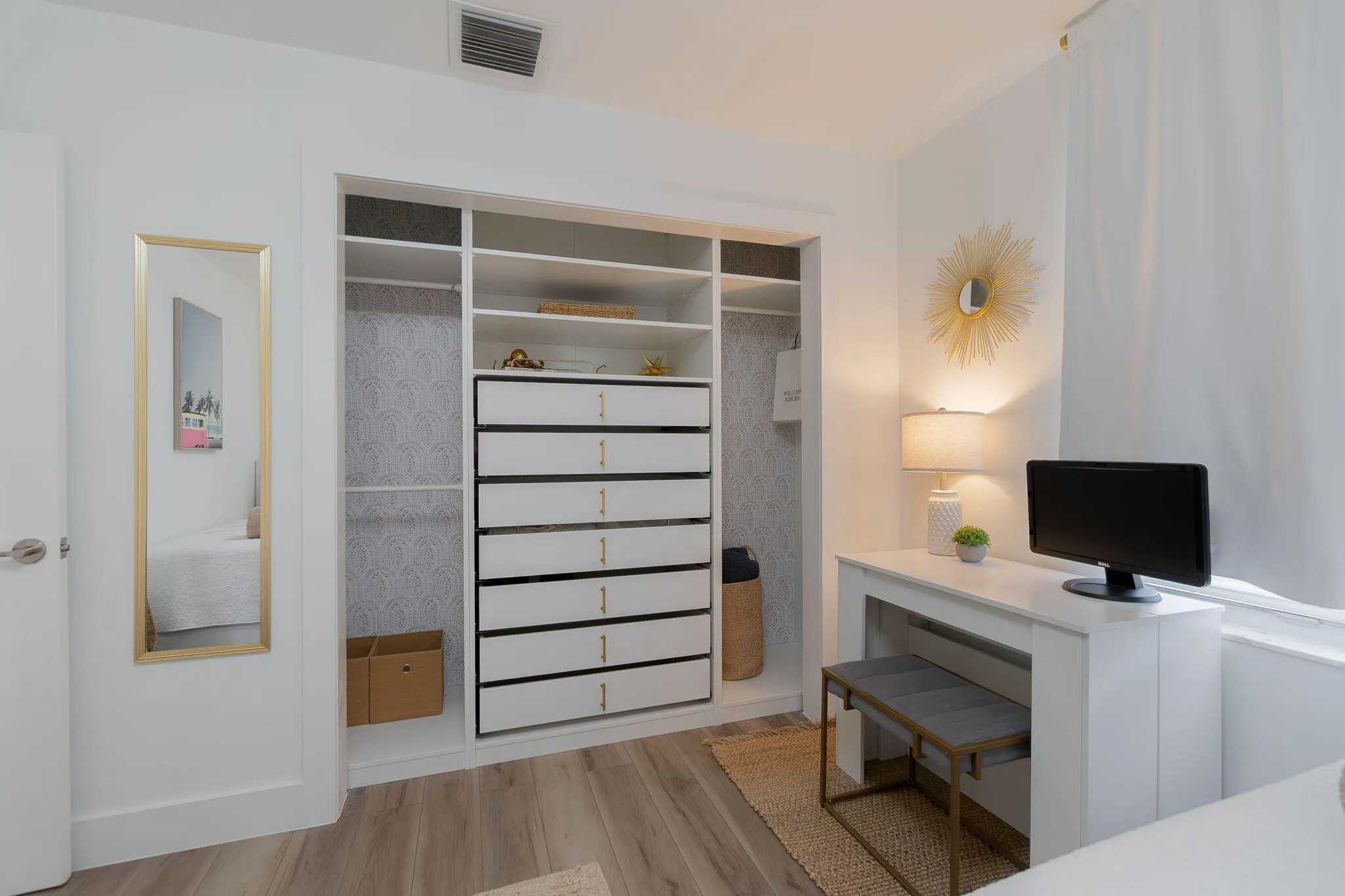 246 NE 14TH Street
