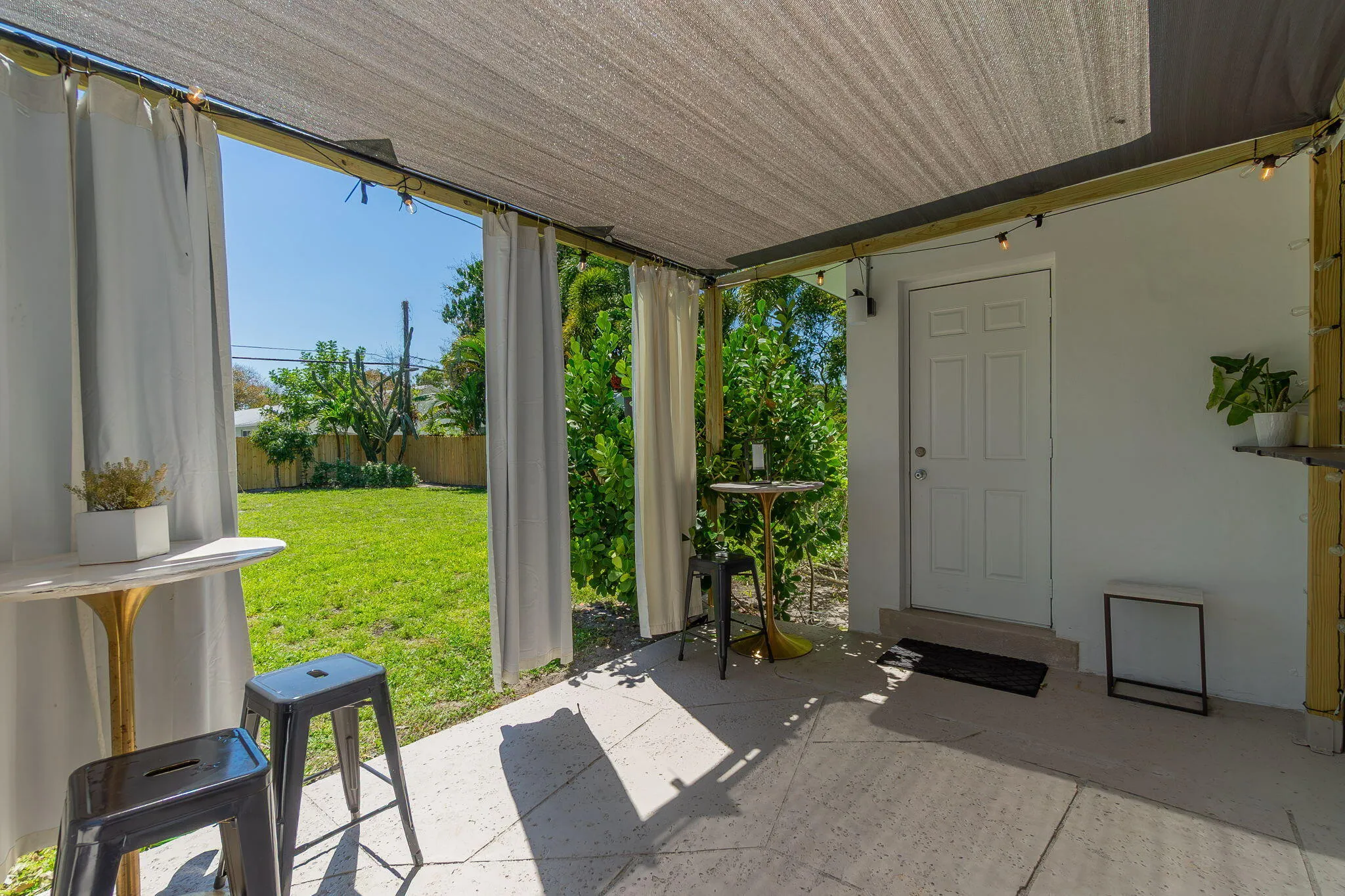 246 NE 14TH Street