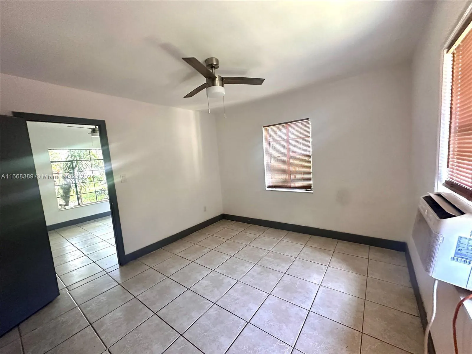 1418 SW 27th Street #1-4