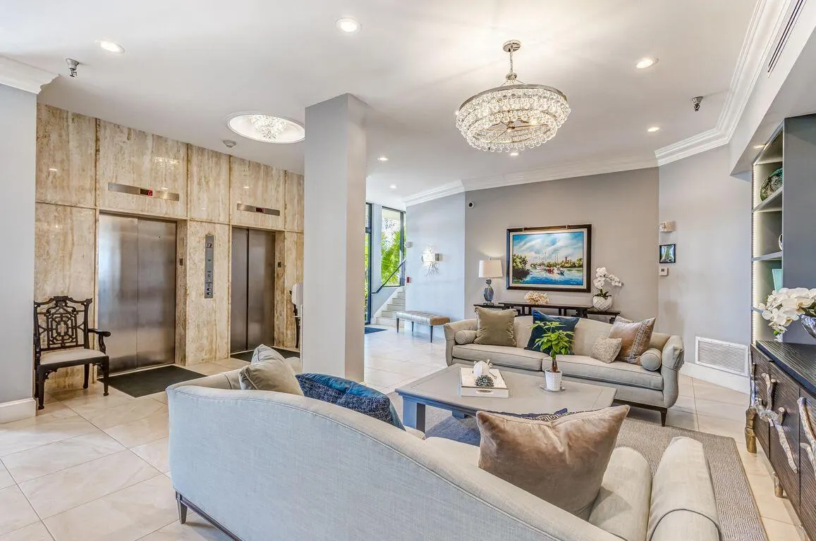 400 S Beach Road #701