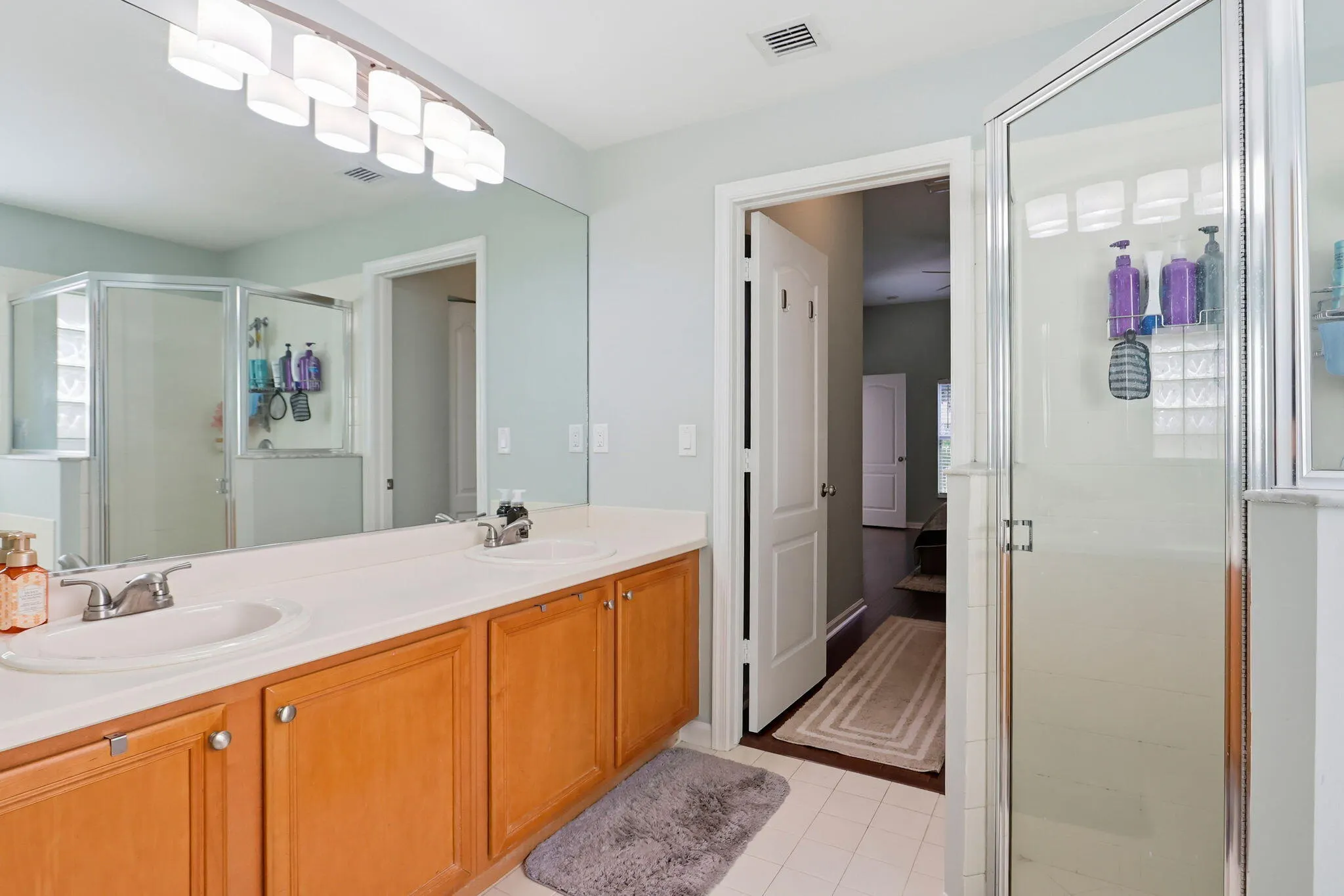 375 BERENGER Walk