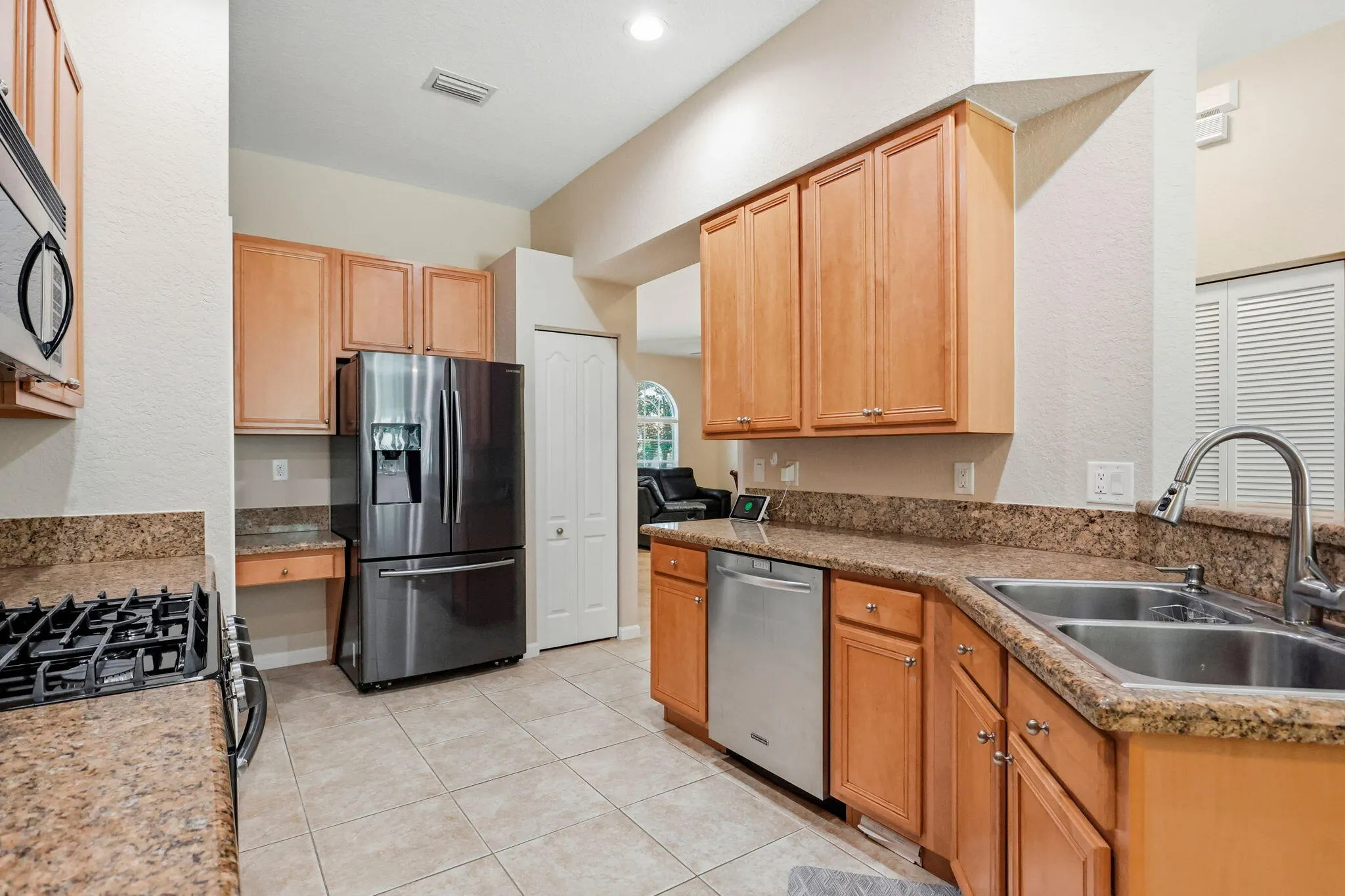 375 BERENGER Walk