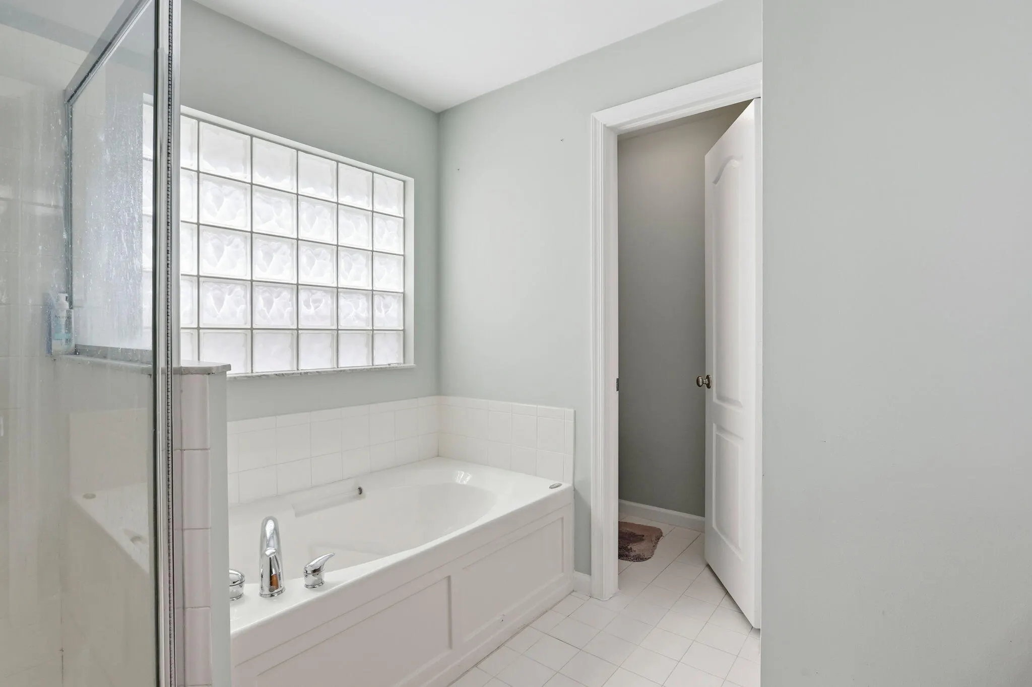 375 BERENGER Walk