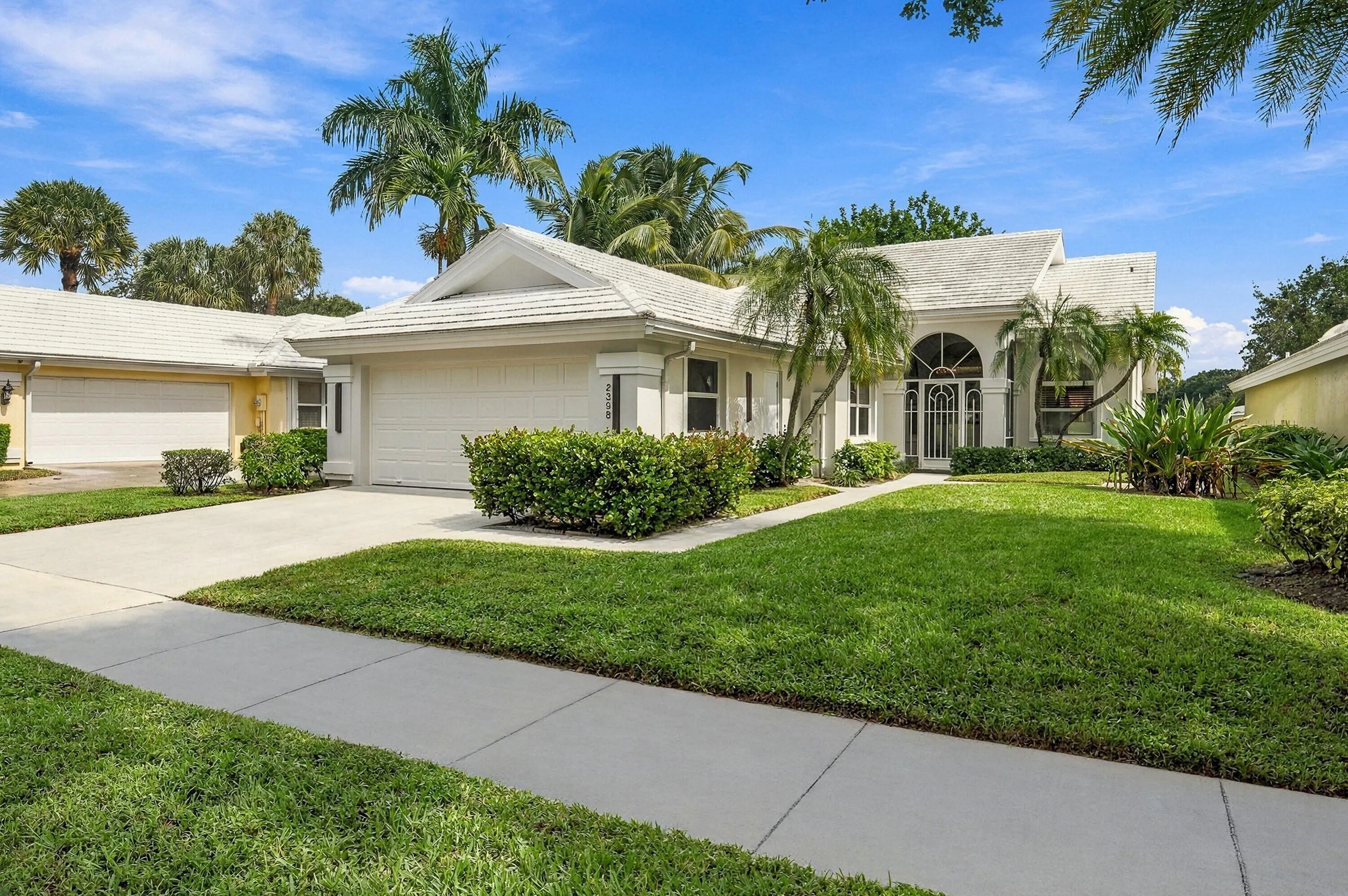 2398 Saratoga Bay Drive